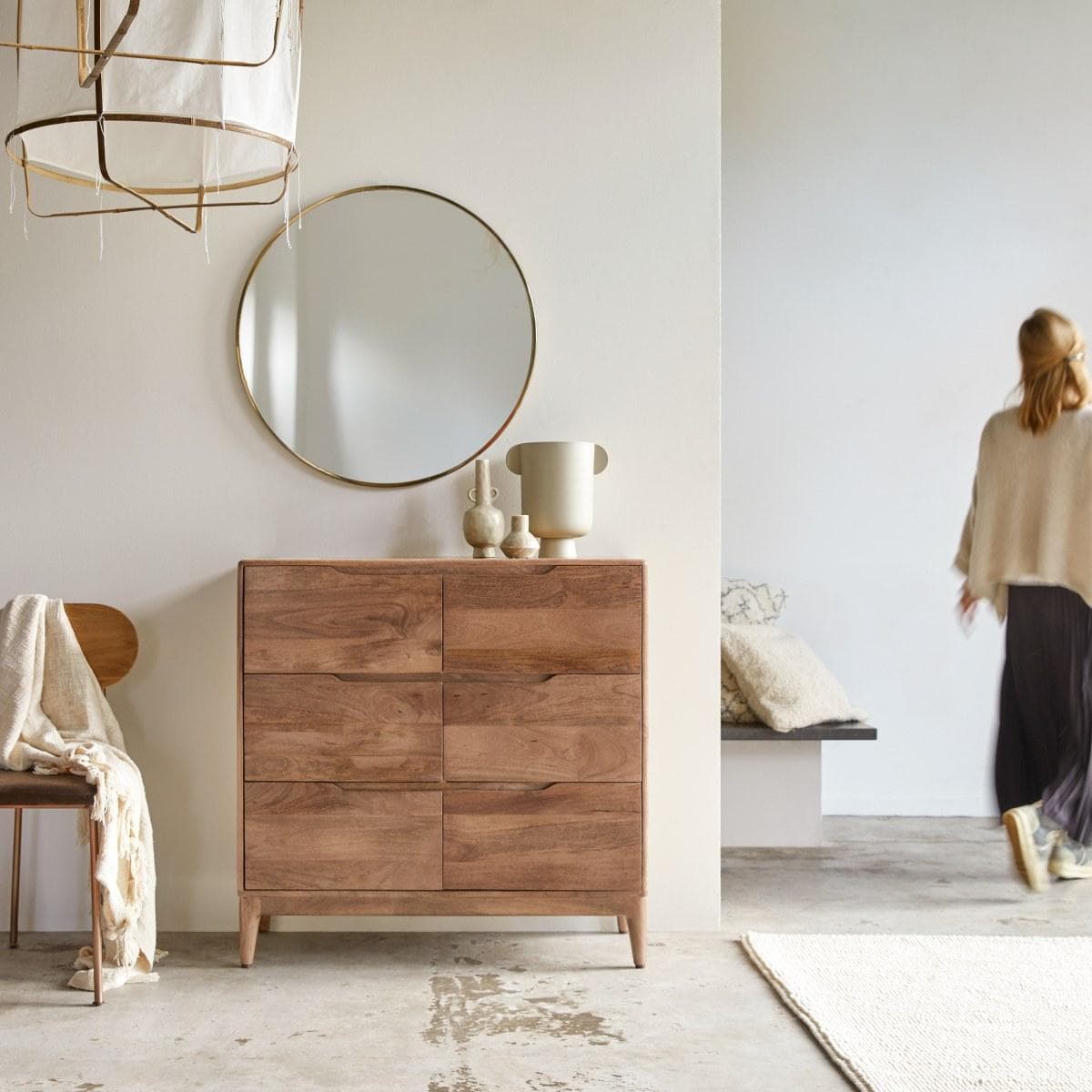 Tikamoon Kommode Gabrielle aus massivem Mangoholz