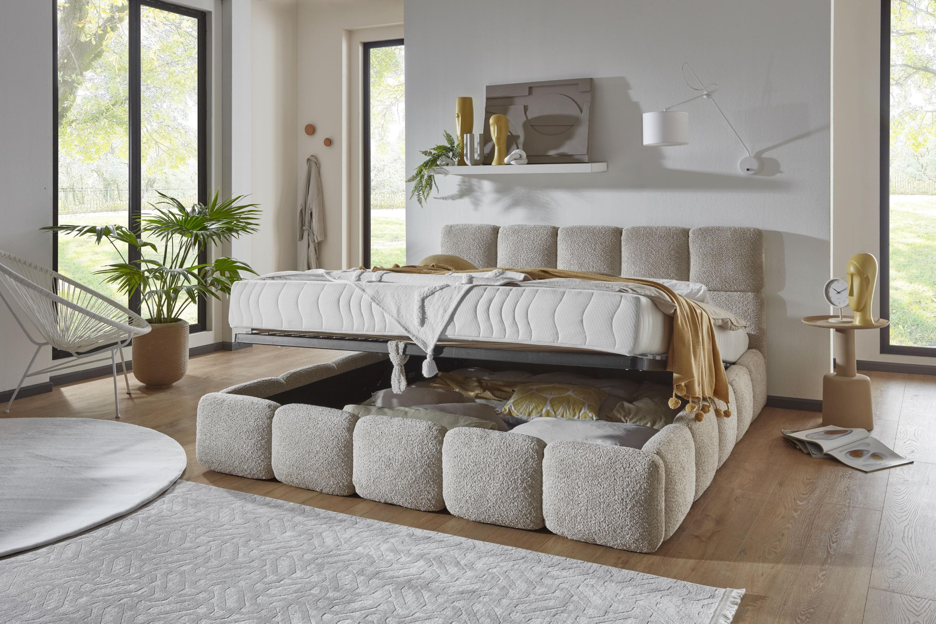 ATLANTIC HOME COLLECTION Polsterbett Jane mit Stauraum und Matratze Beige