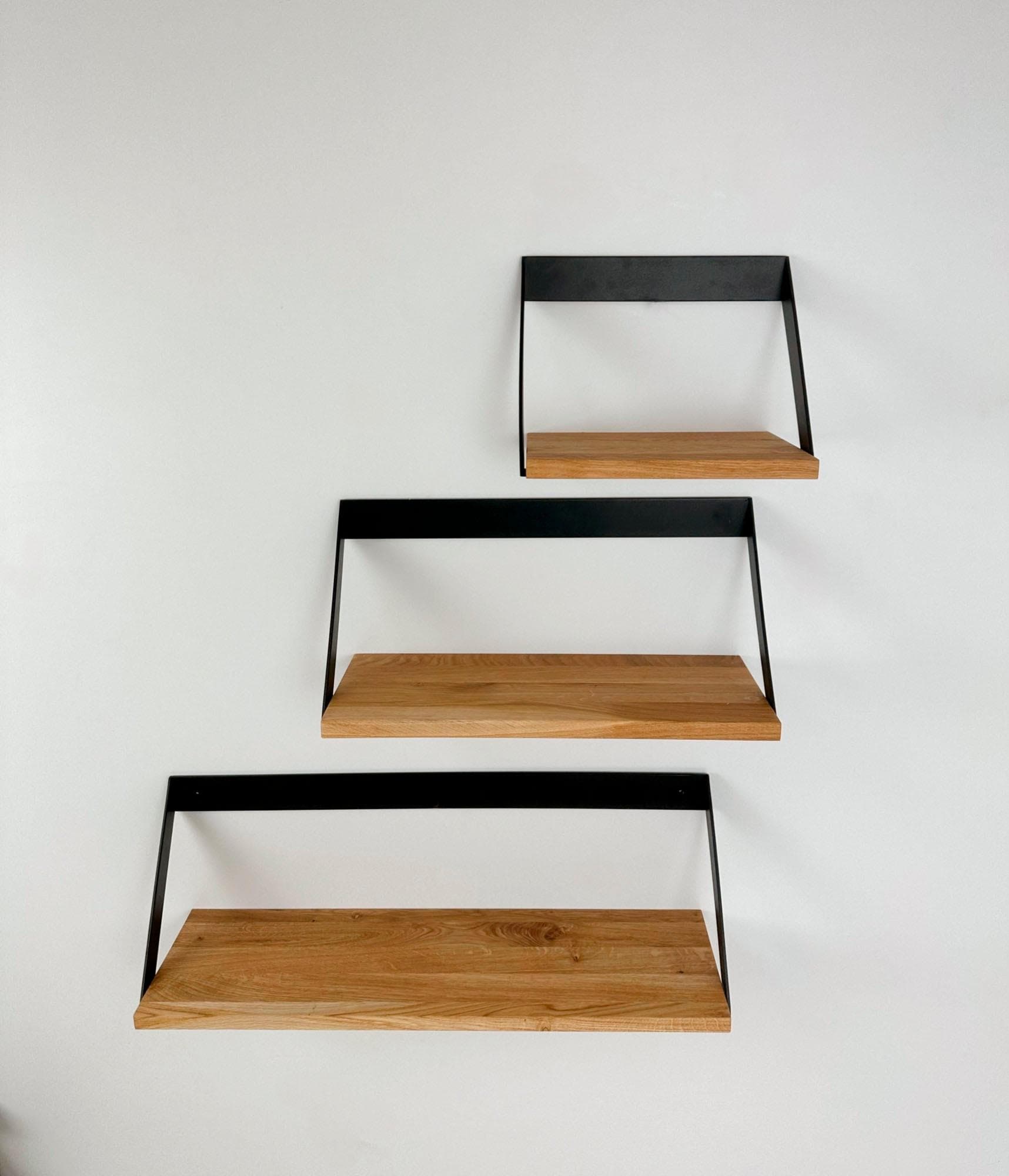 Wandregal ANDAS Lemberg Schwarz Eiche Metall