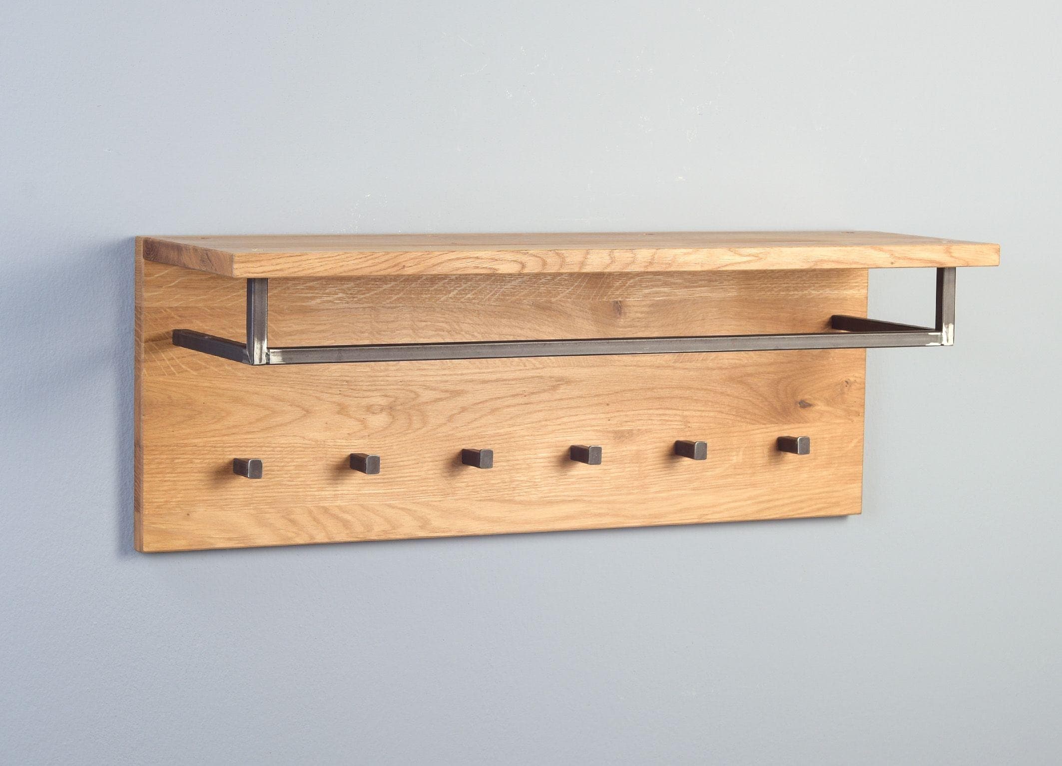 Wandgarderobe BOLTON Wildeiche massiv geölt