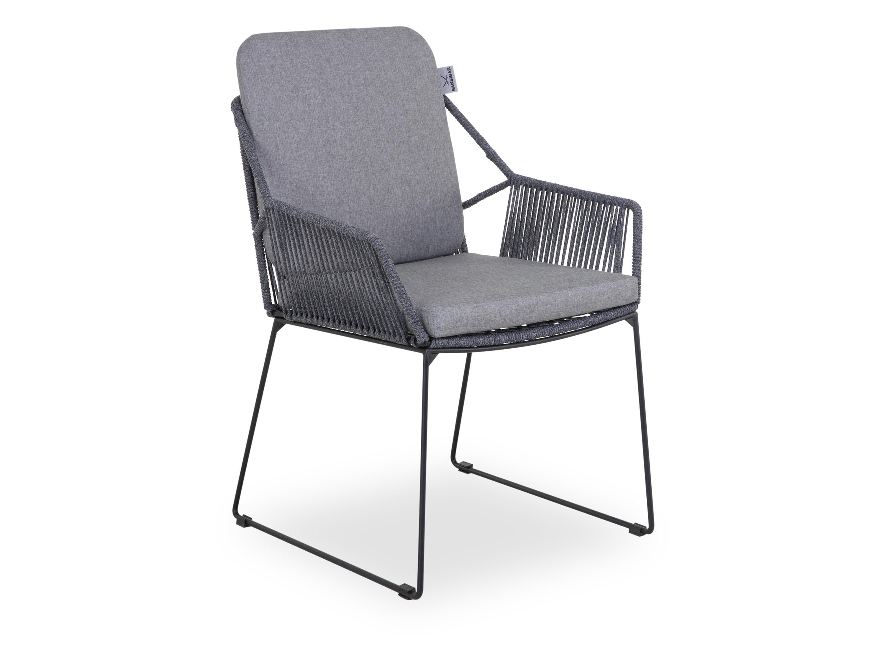 Grauer Stapel-Gartenstuhl aus stabilem Material