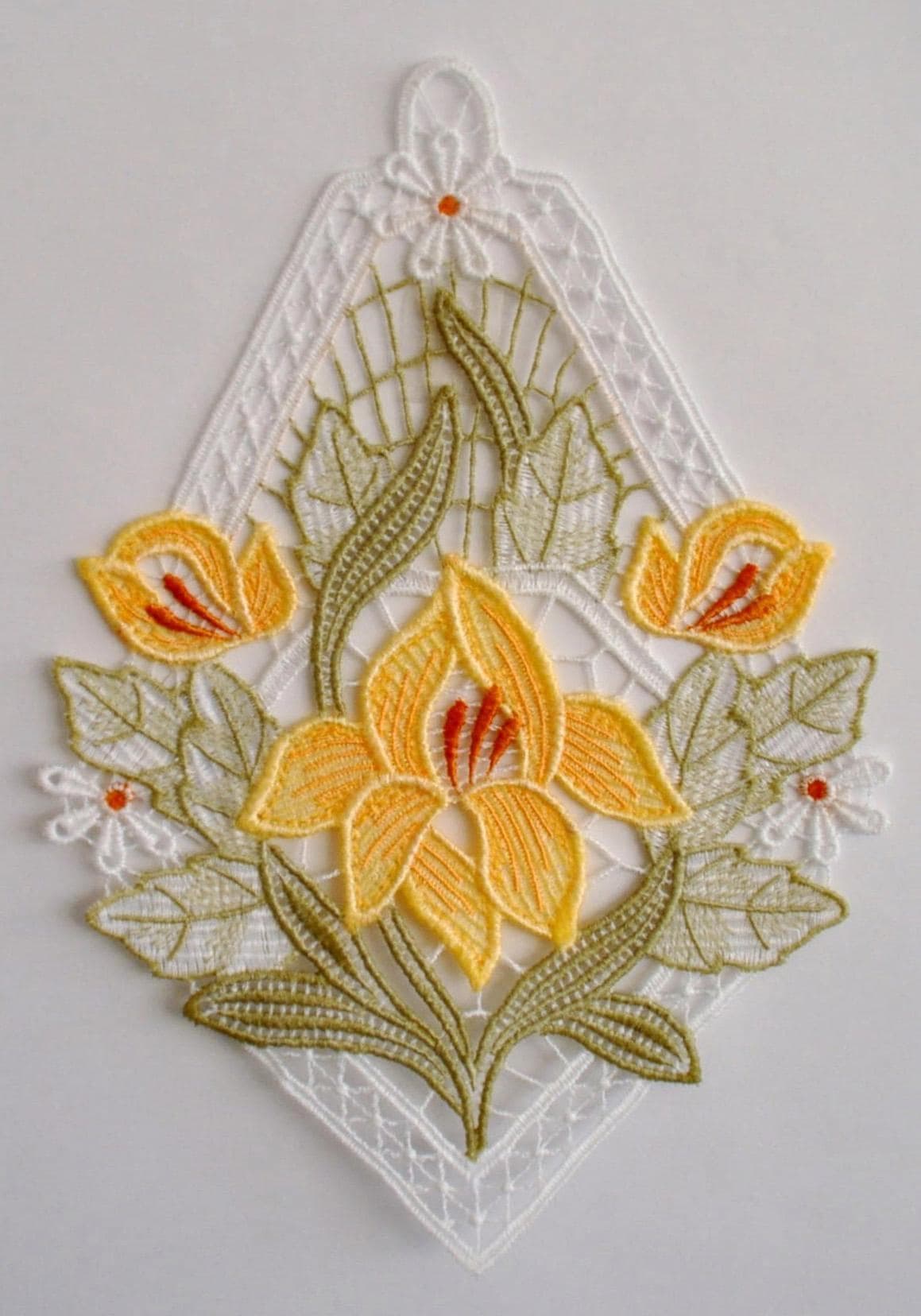 Stickereien Plauen Fensterbild Lilienzeit Gr. 1 Bunt Polyester