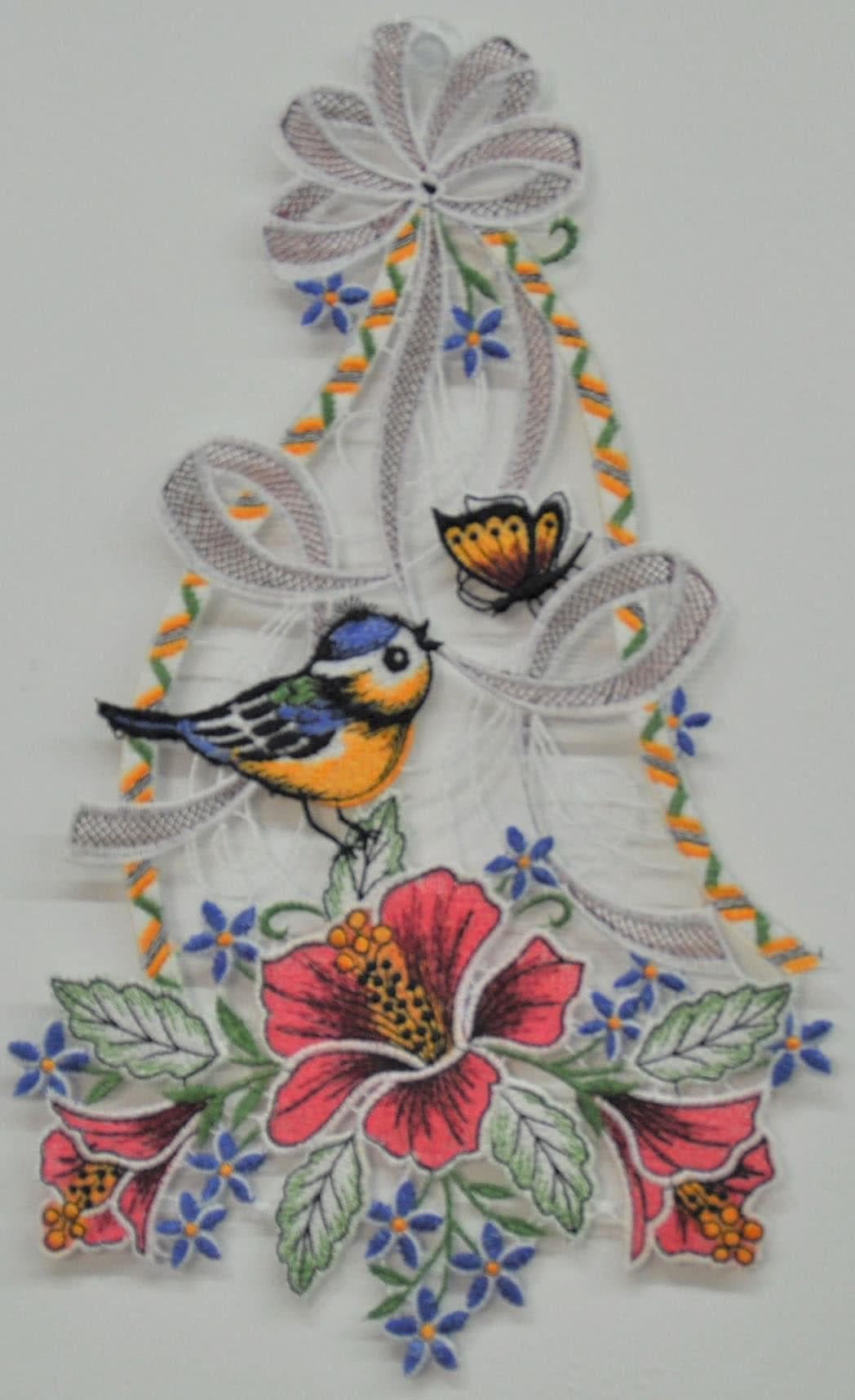 Stickereien Plauen Fensterbild Vogel mit Hibiskus Bunt