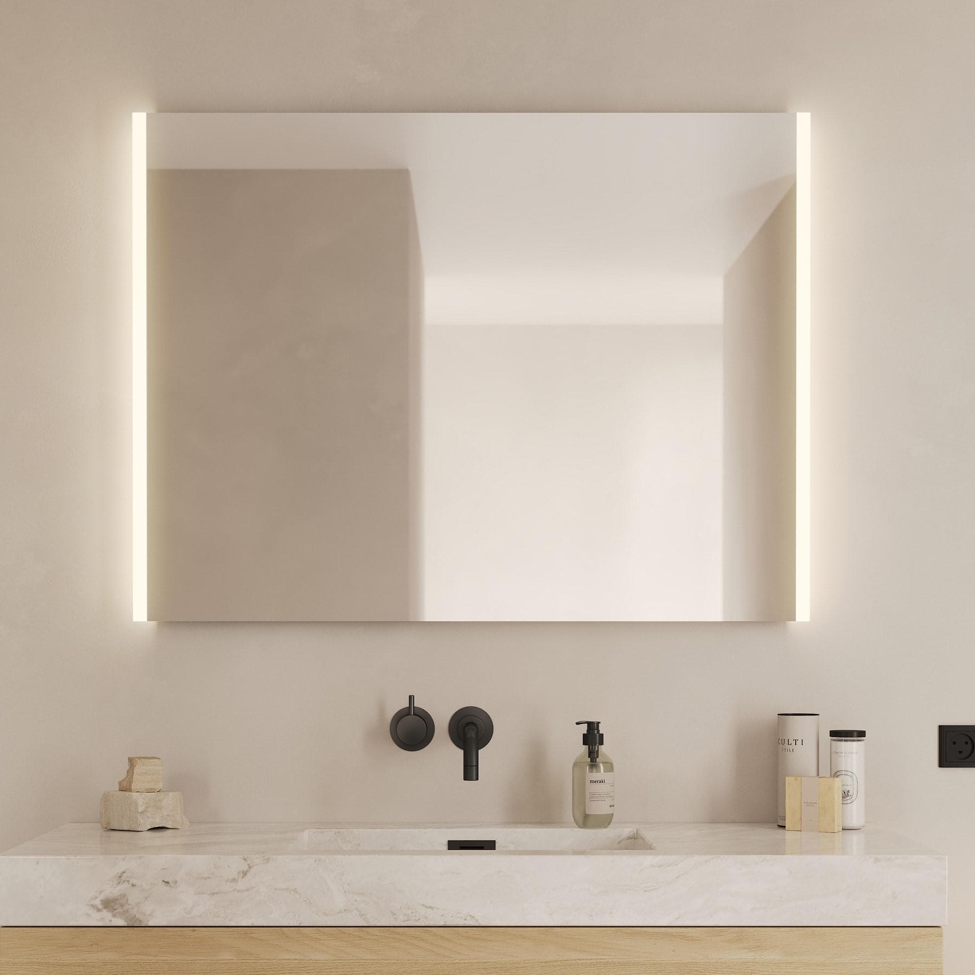 LED-Lichtspiegel LOEVSCHALL Lago Quadratisch Badzimmerspiegel mit LED Beleuchtung Silber