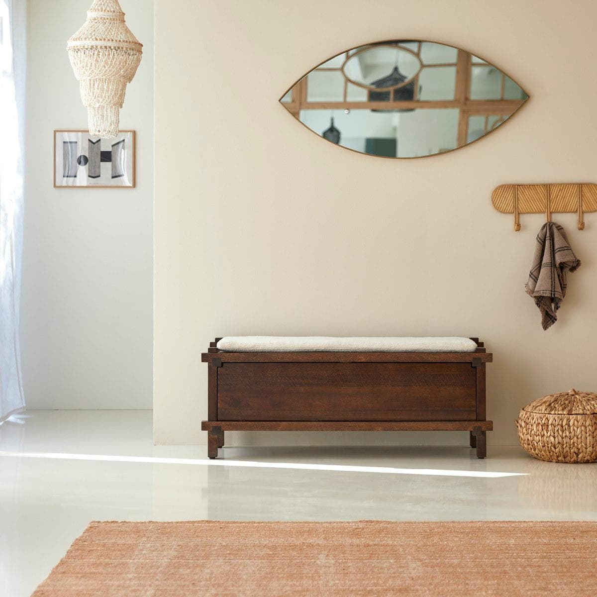 Tikamoon Schuhschrank Arko aus massivem Mangoholz 120 cm