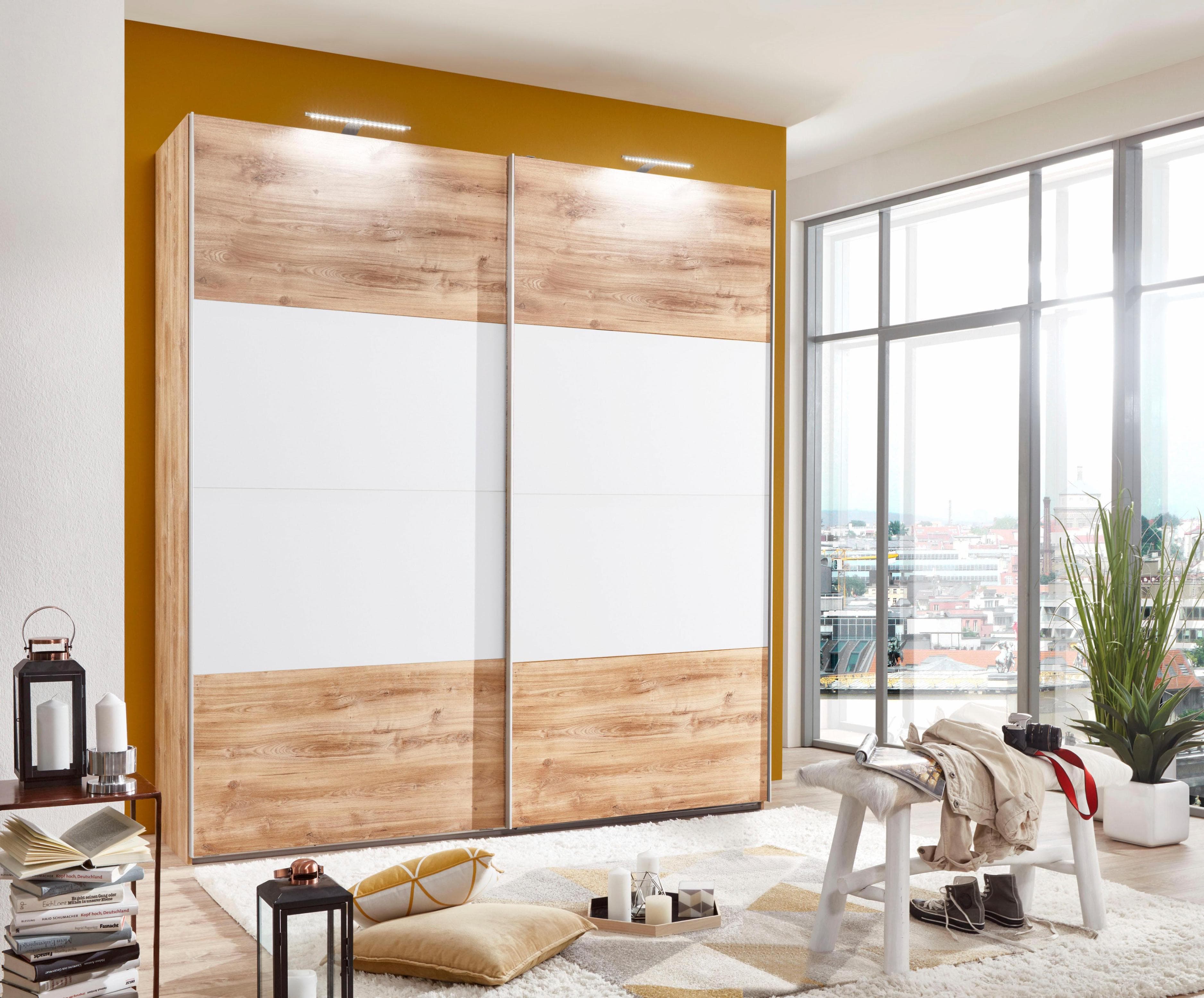 Schwebetürenschrank mit leichter Bedienung