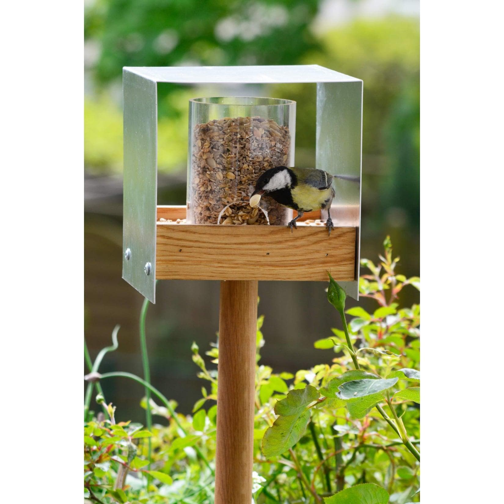 LUXUS-VOGELHAUS Futterhaus aus Eichenholz mit Aluminumdach und Futtersilo inkl. Ständer