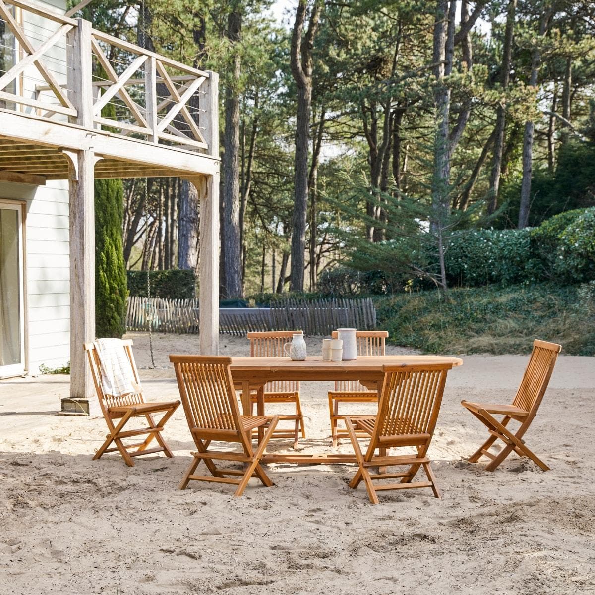 Tikamoon Ovale Outdoor Sitzgruppe Capri 6 aus Akazienholz
