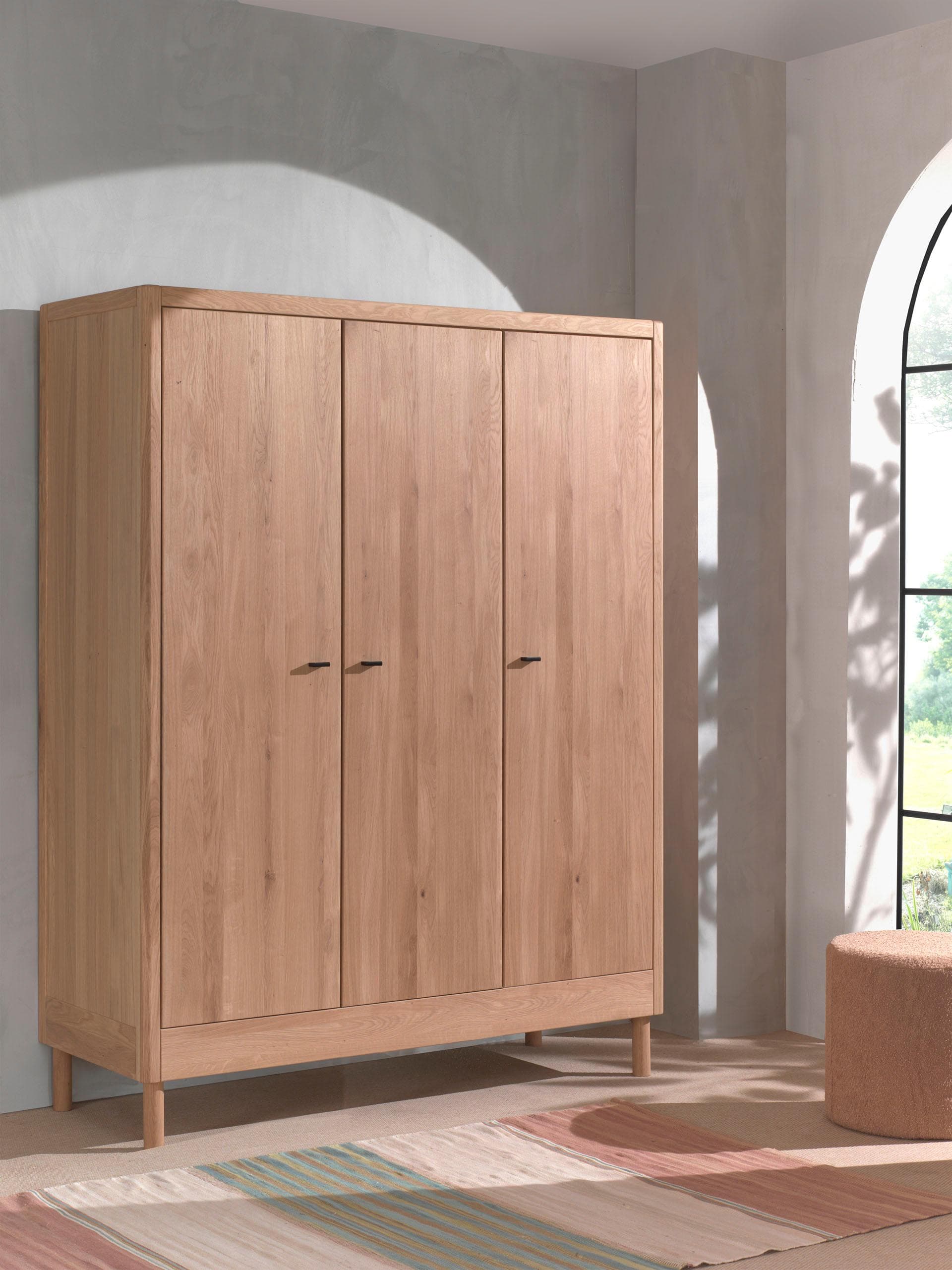 Kleiderschrank HOME AFFAIRE Forrest 3 Drehtüren Soft-Close Massivholz