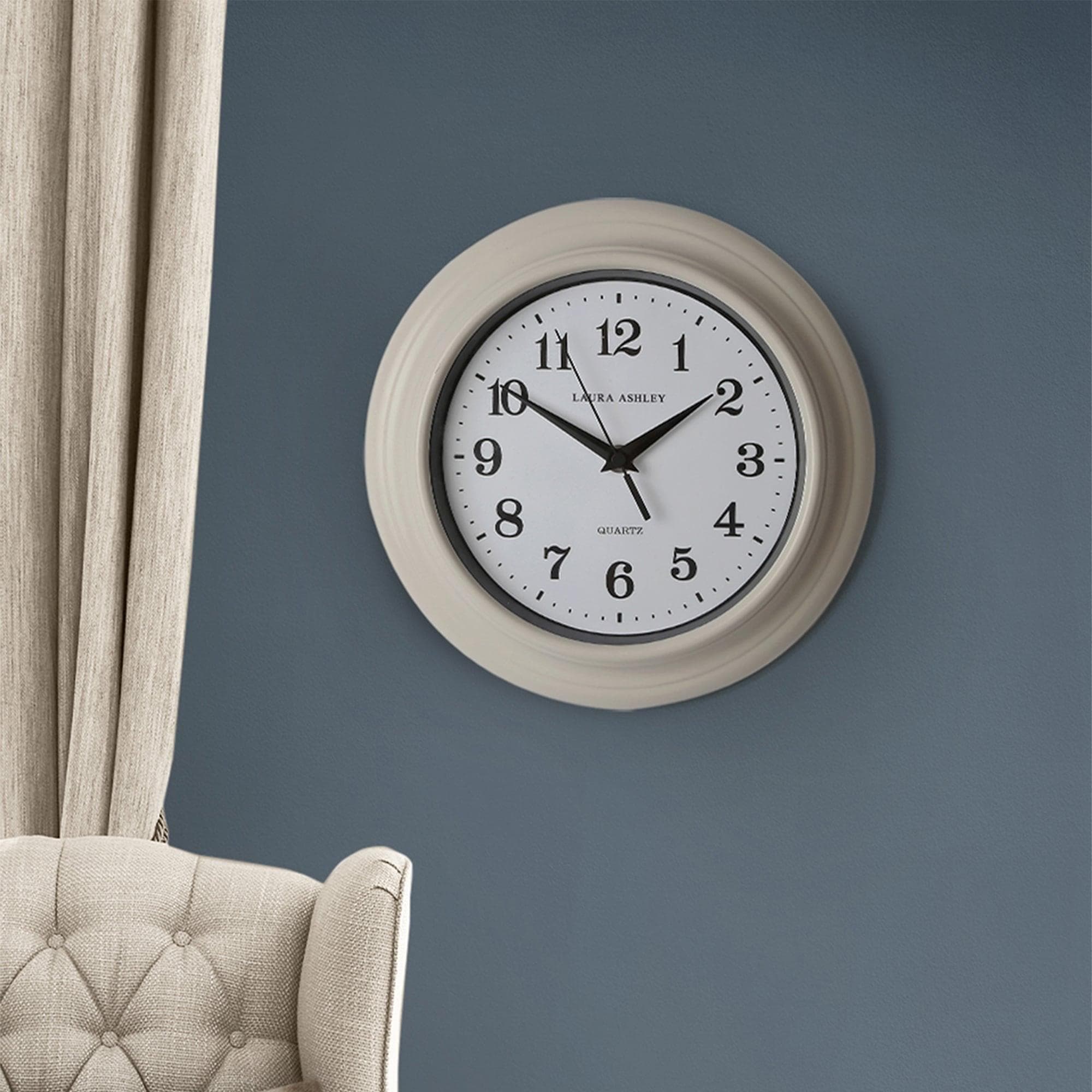 Laura Ashley Wanduhr Newgale Grau