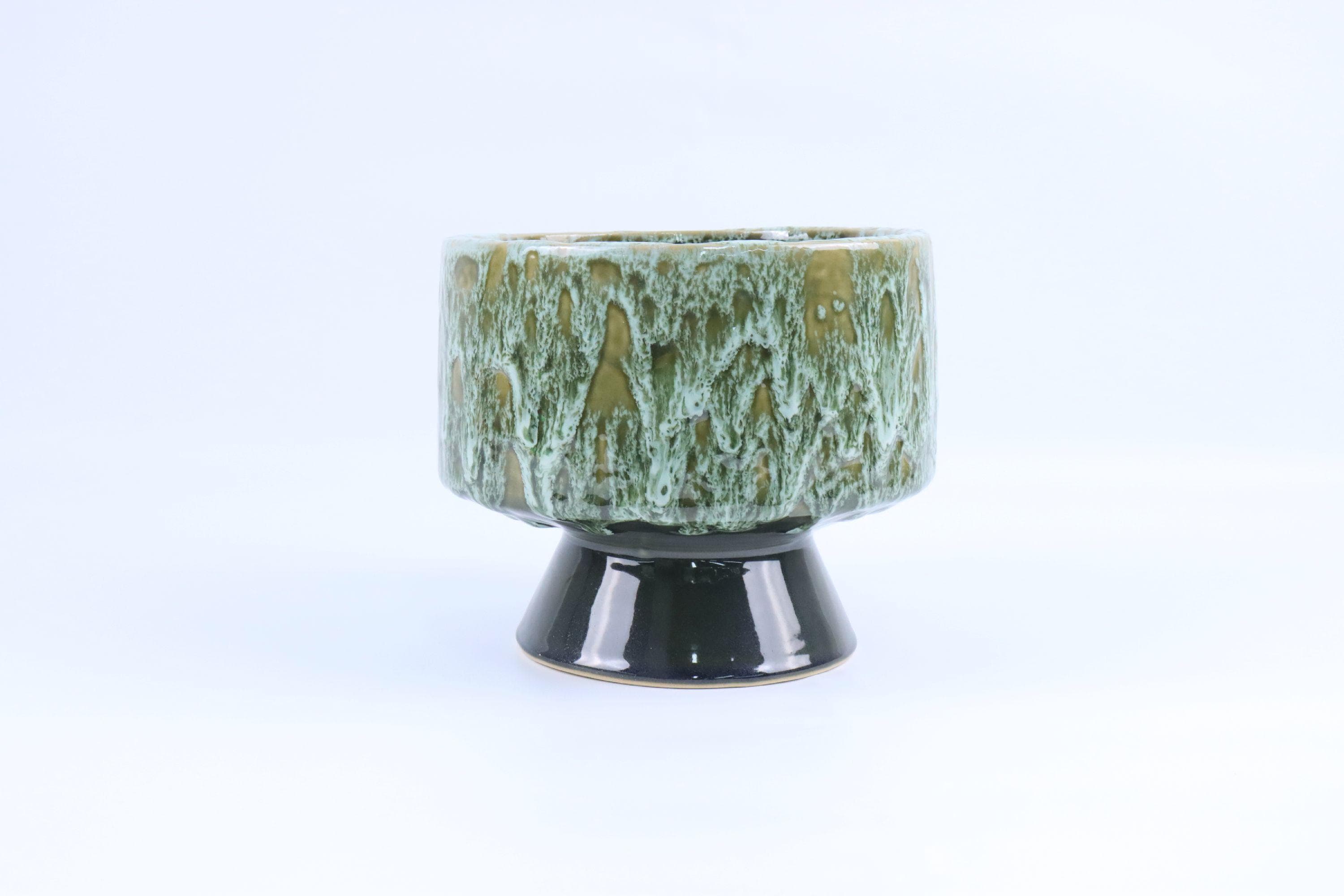 COR MULDER Übertopf auf Fuß Grün Terracotta