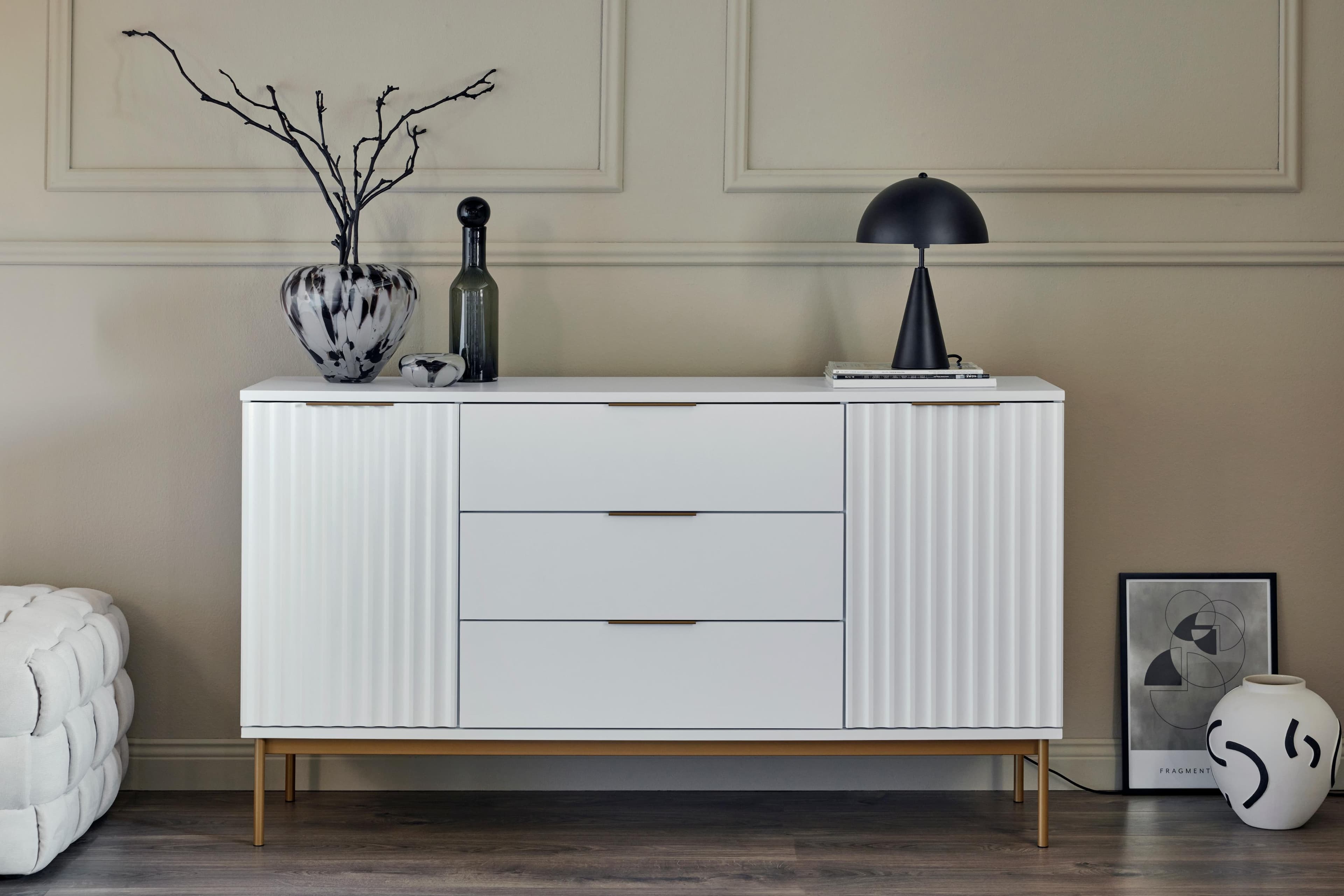 Jahnke Sideboard CARVE SB 150 Weiß/Gold Raffiniertes Design