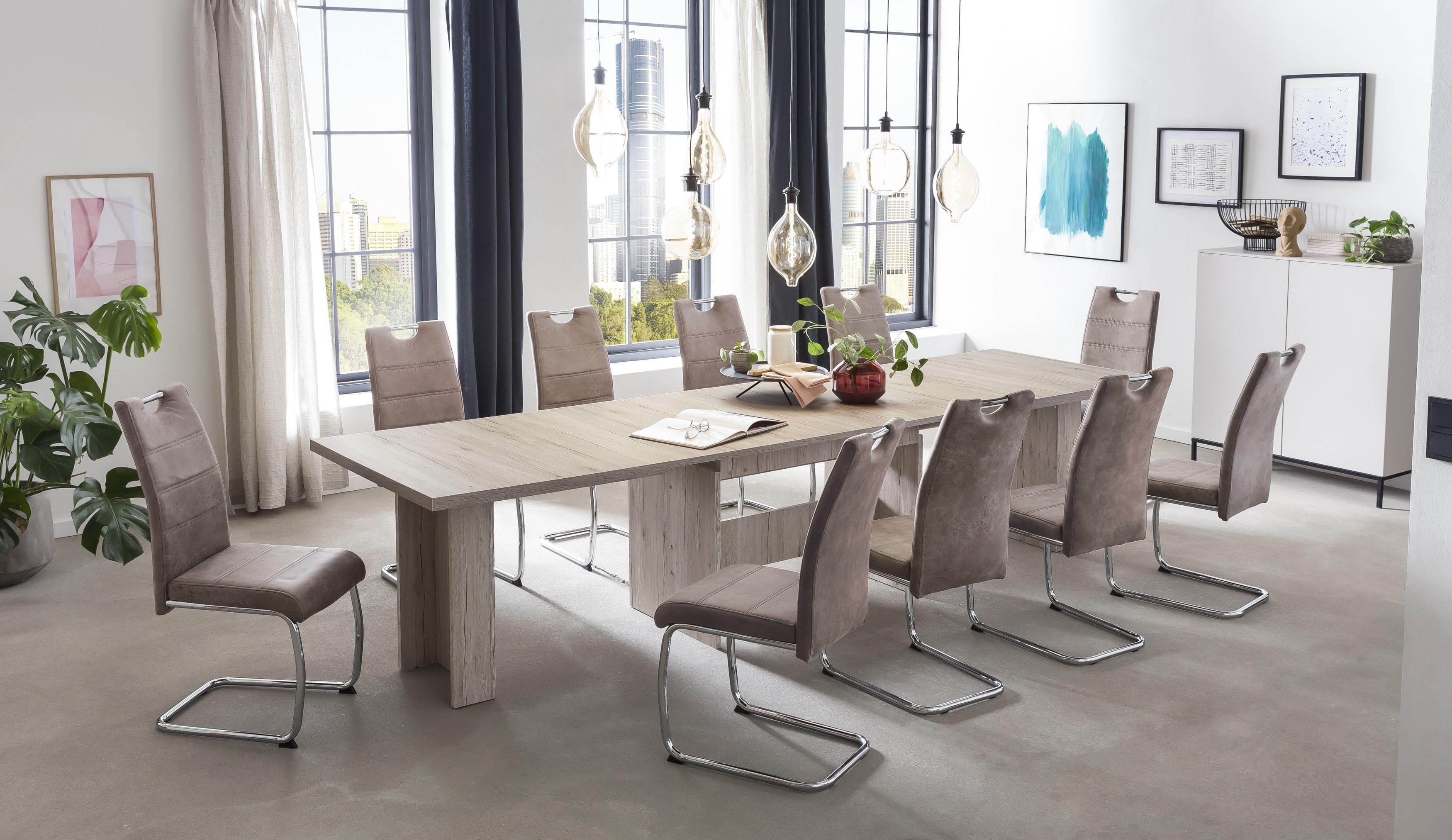 Ausziehbare Essgruppe für 11 Personen