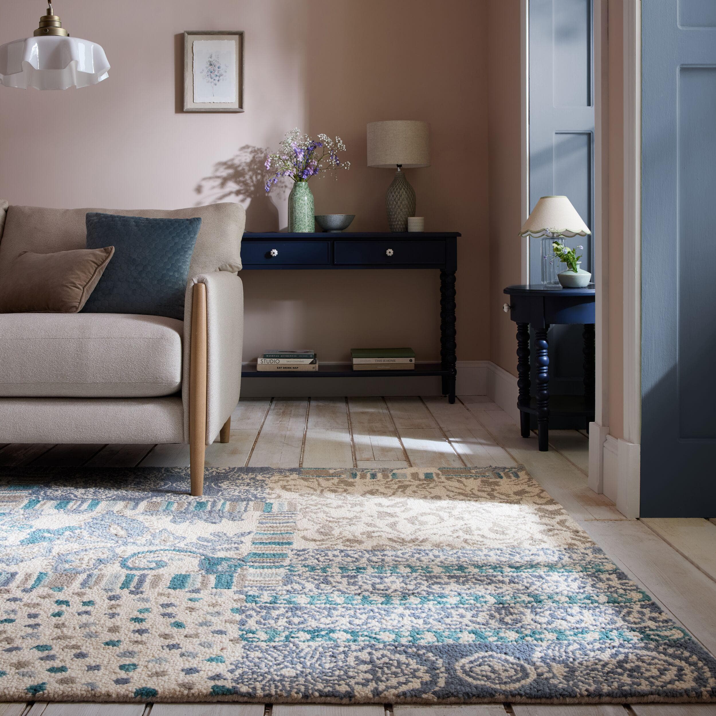 Wollteppich Eloise Patchwork Floral Blau Patchwork Design