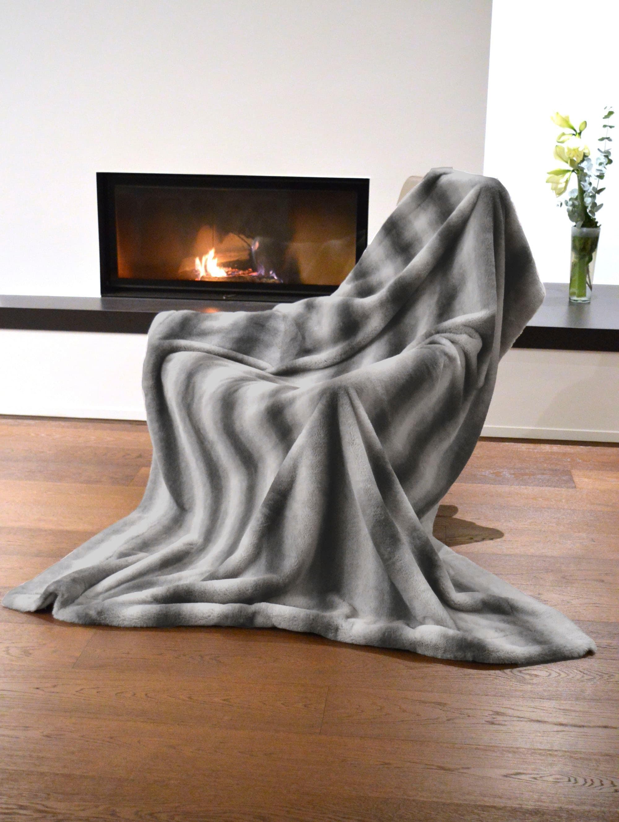 MESANA Wohndecke Lupo Grau Fellimitat Kuscheldecke 150x200 cm