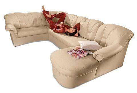 U-förmige Wohnlandschaft mit Bettfunktion in vielfältigen Farben