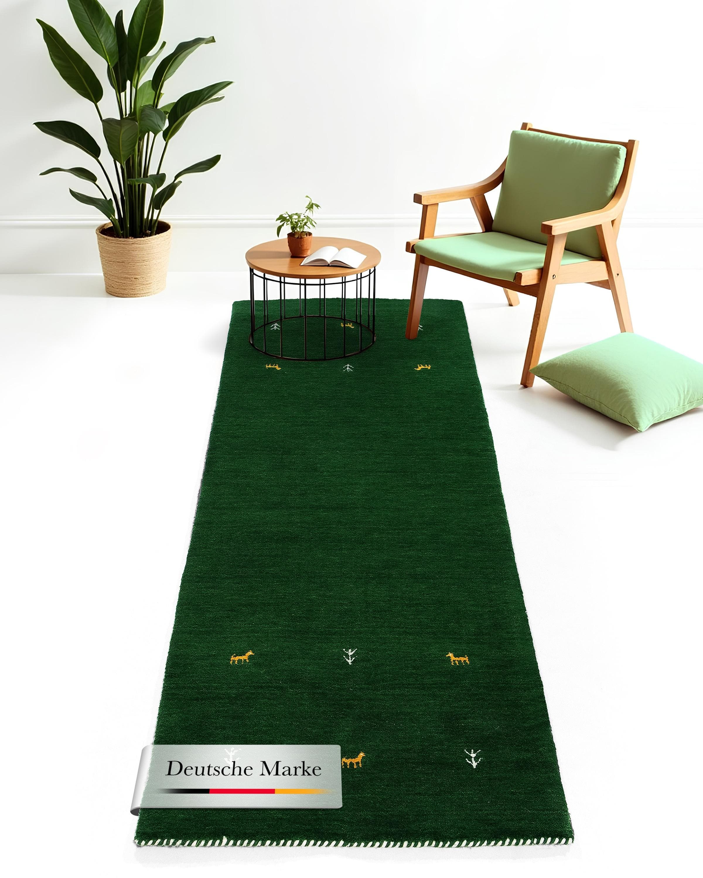 CarpetFine Gabbeh Uni Wollteppich Grün Tiermotiv