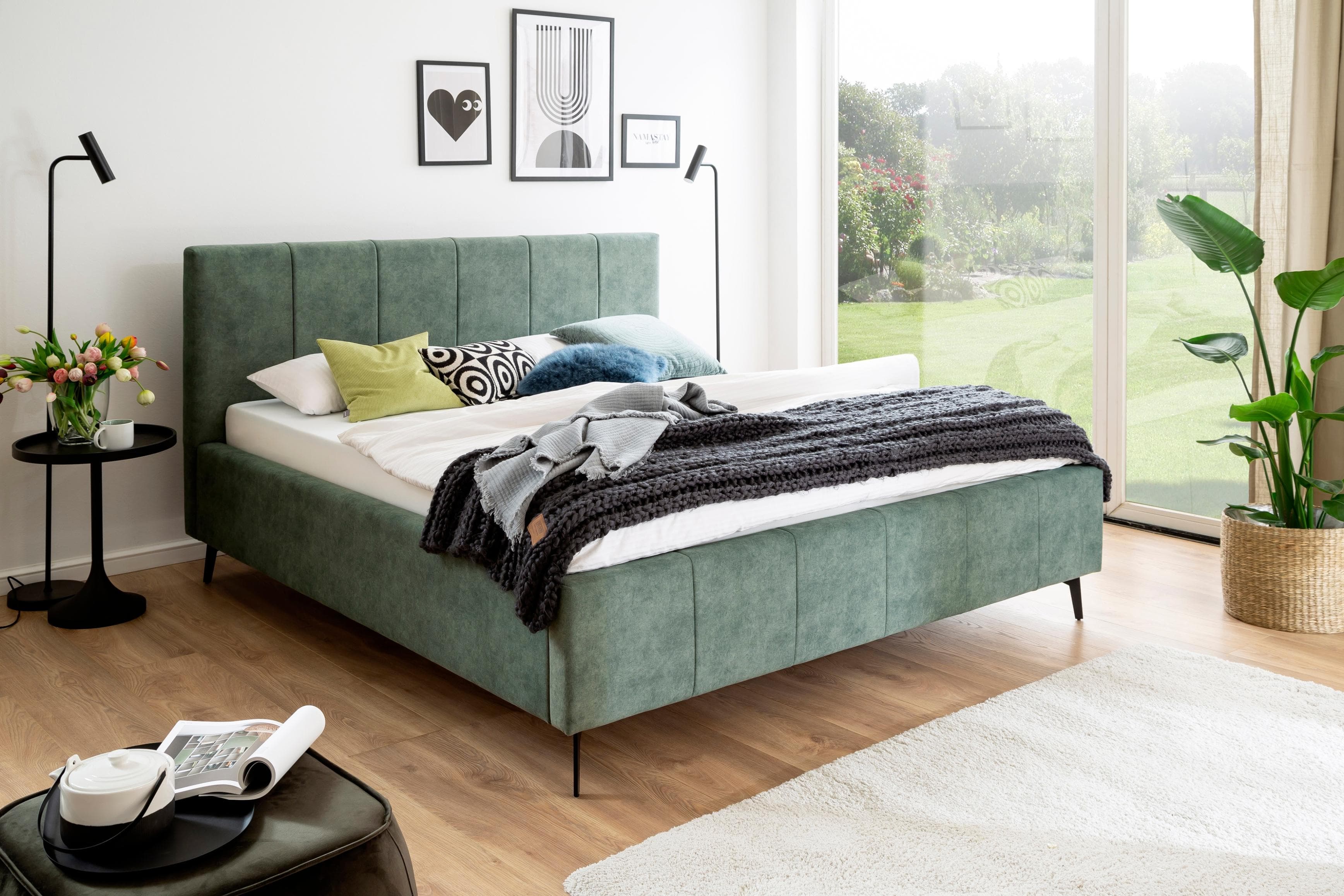 Stauraumbett Lizzano Grün mit Bettkasten und Lattenrost