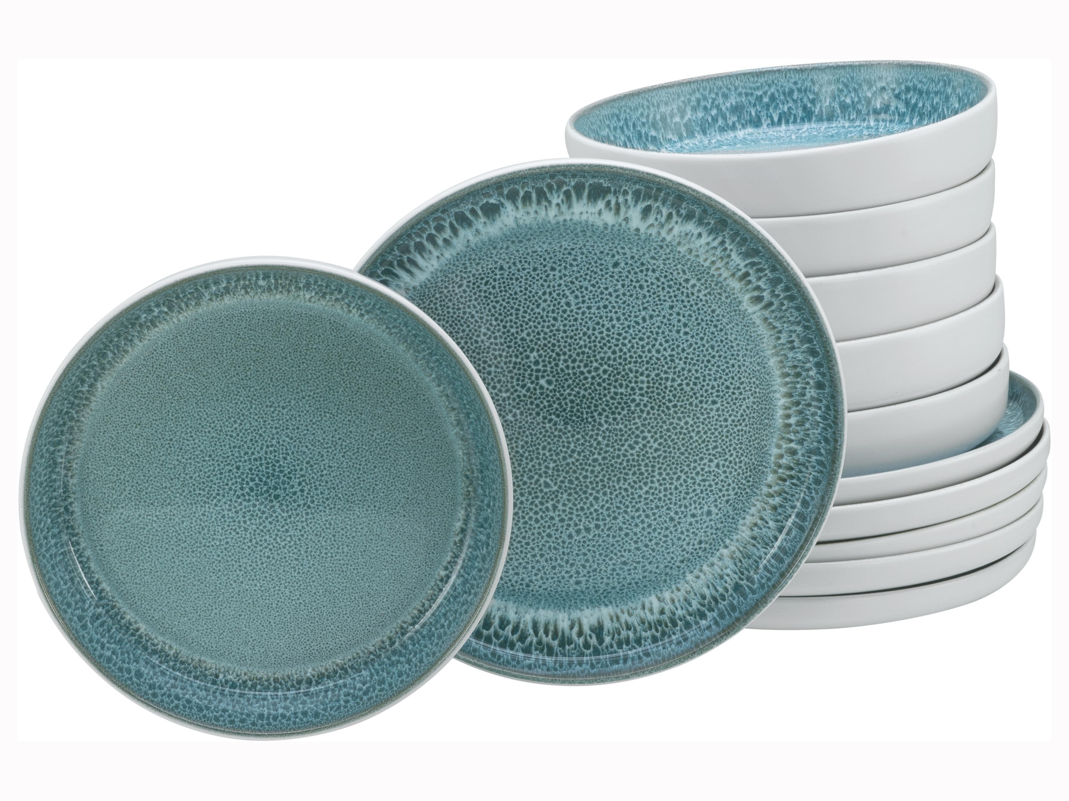 Nordisches Tafelservice in Weiß und Eisblau