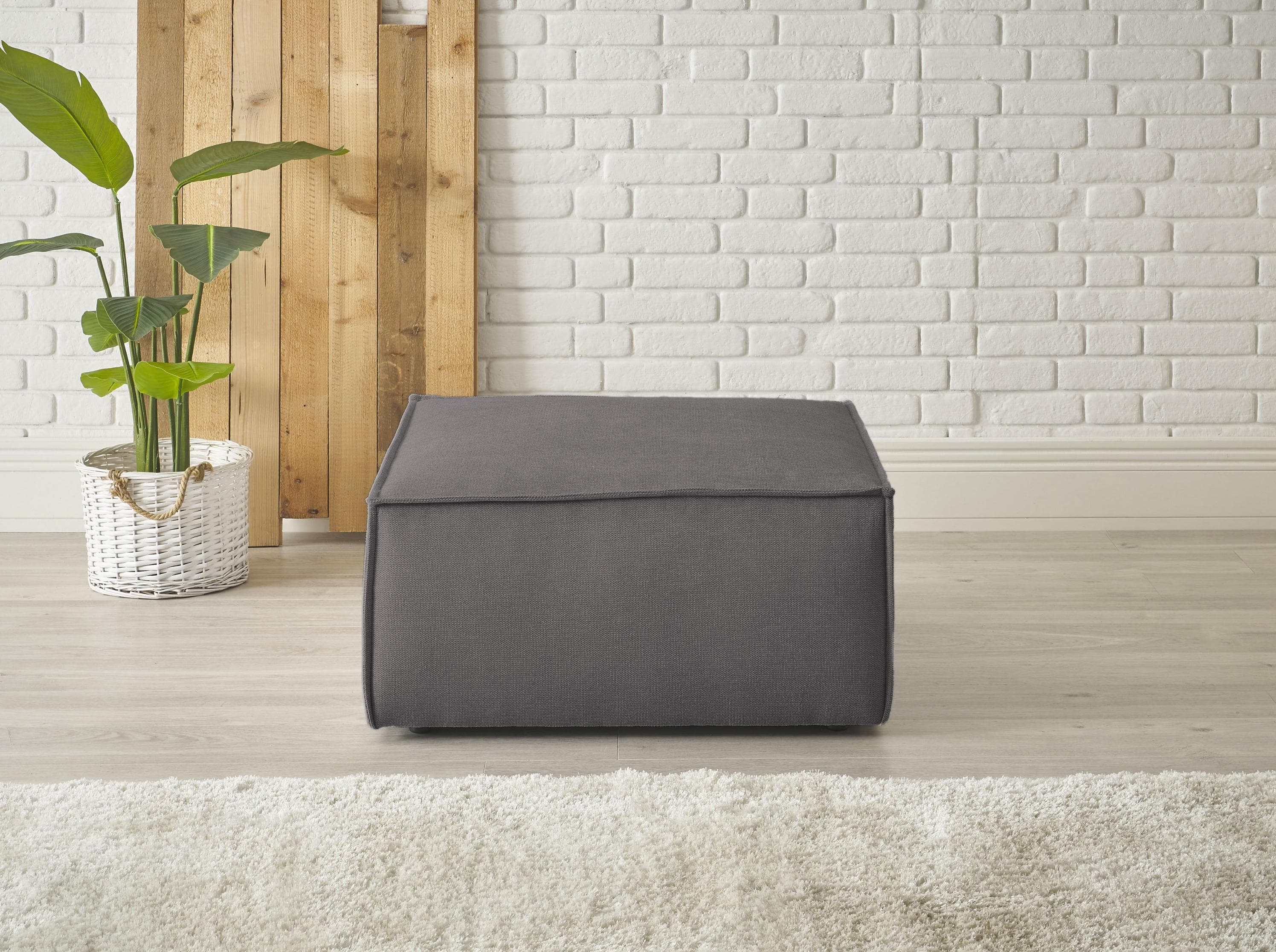 Quadratischer Hocker für Loveseat Finnley