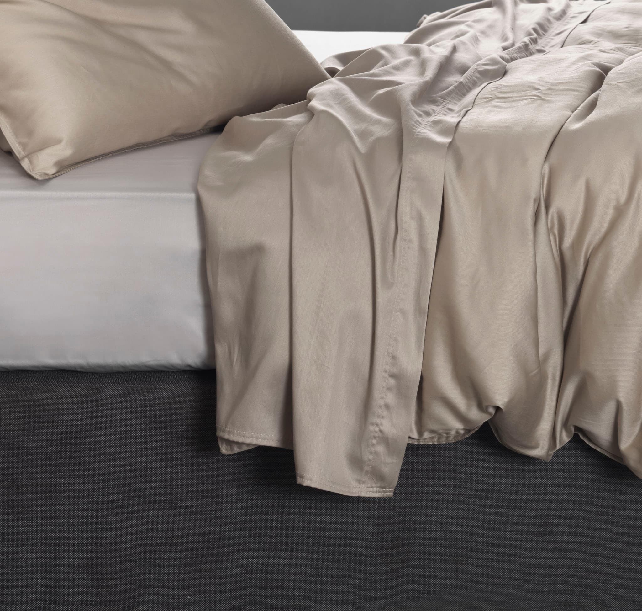 Beige Bettlaken aus Baumwolle und Mako-Satin, 270x290 cm
