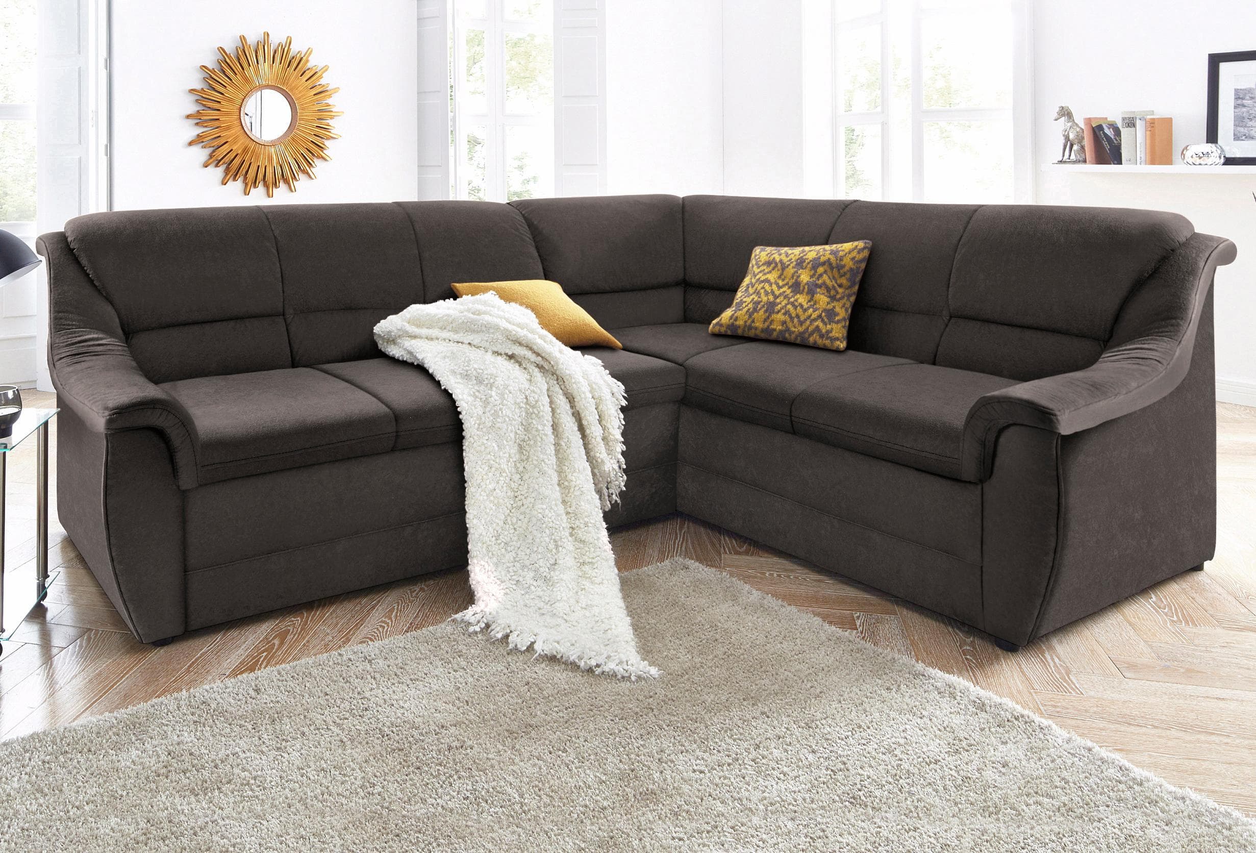 Ecksofa L-Form mit Bettfunktion und langen Beinen