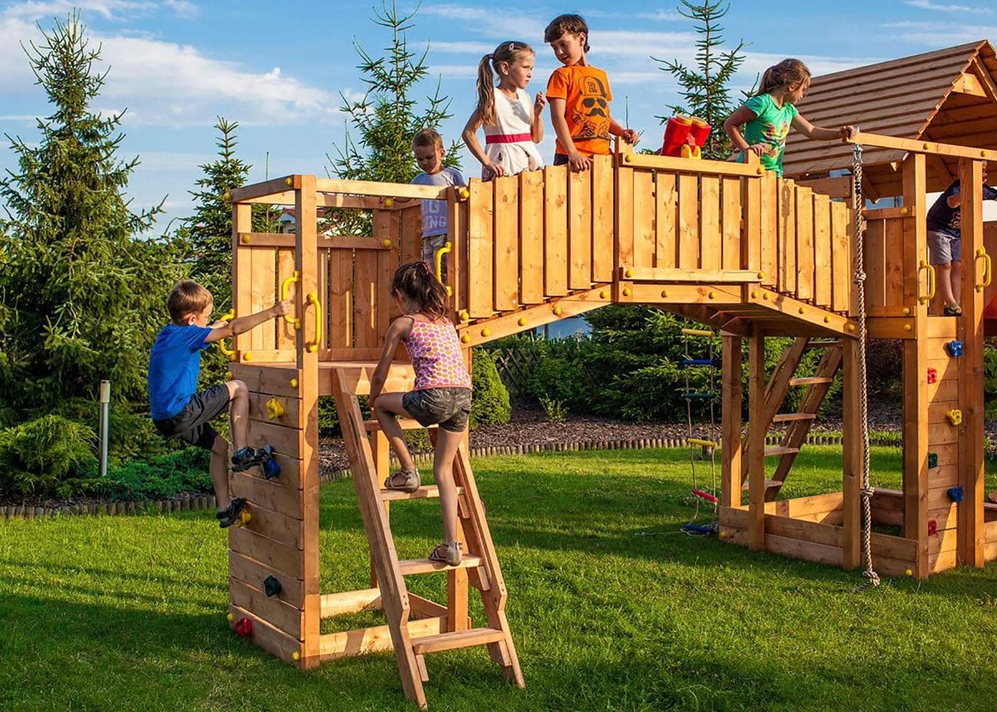 FUNGOO Spielturm Fortress Tiptop Rainbow mit Rutsche und Schaukel