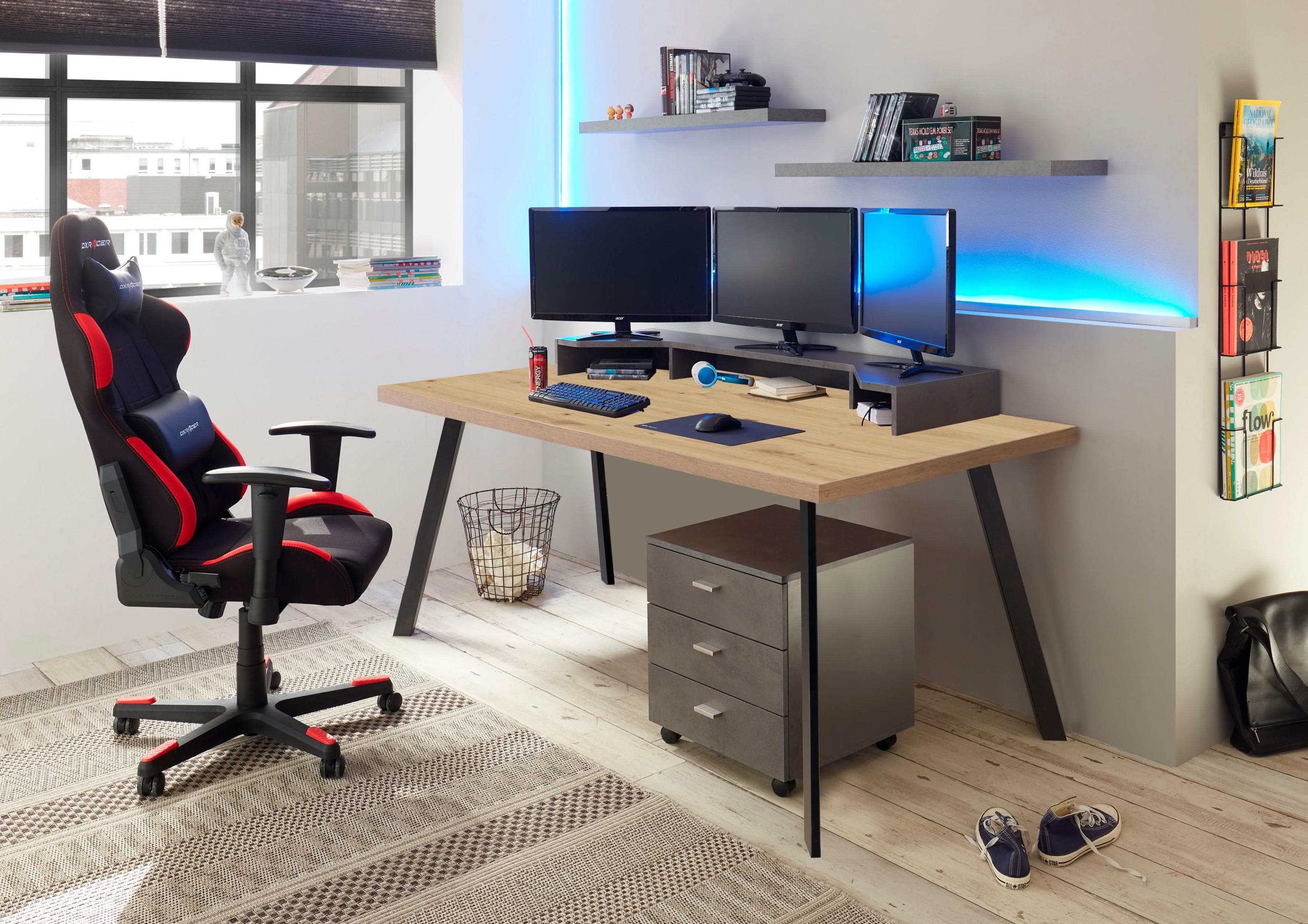 Büromöbel-Set aus Holzwerkstoff und Metall