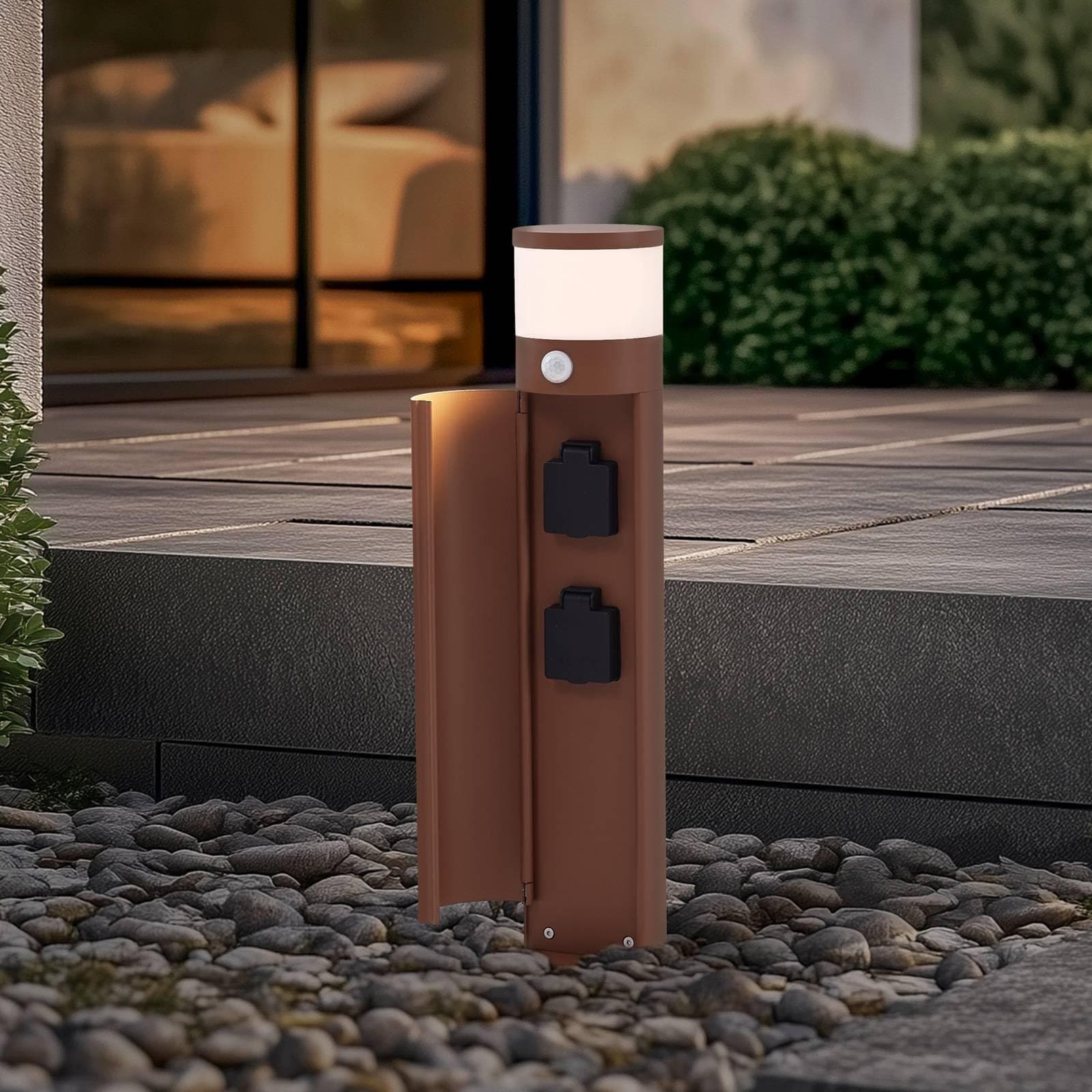 Lucande Sockellampe Corban Rostfarben Bewegungssensor