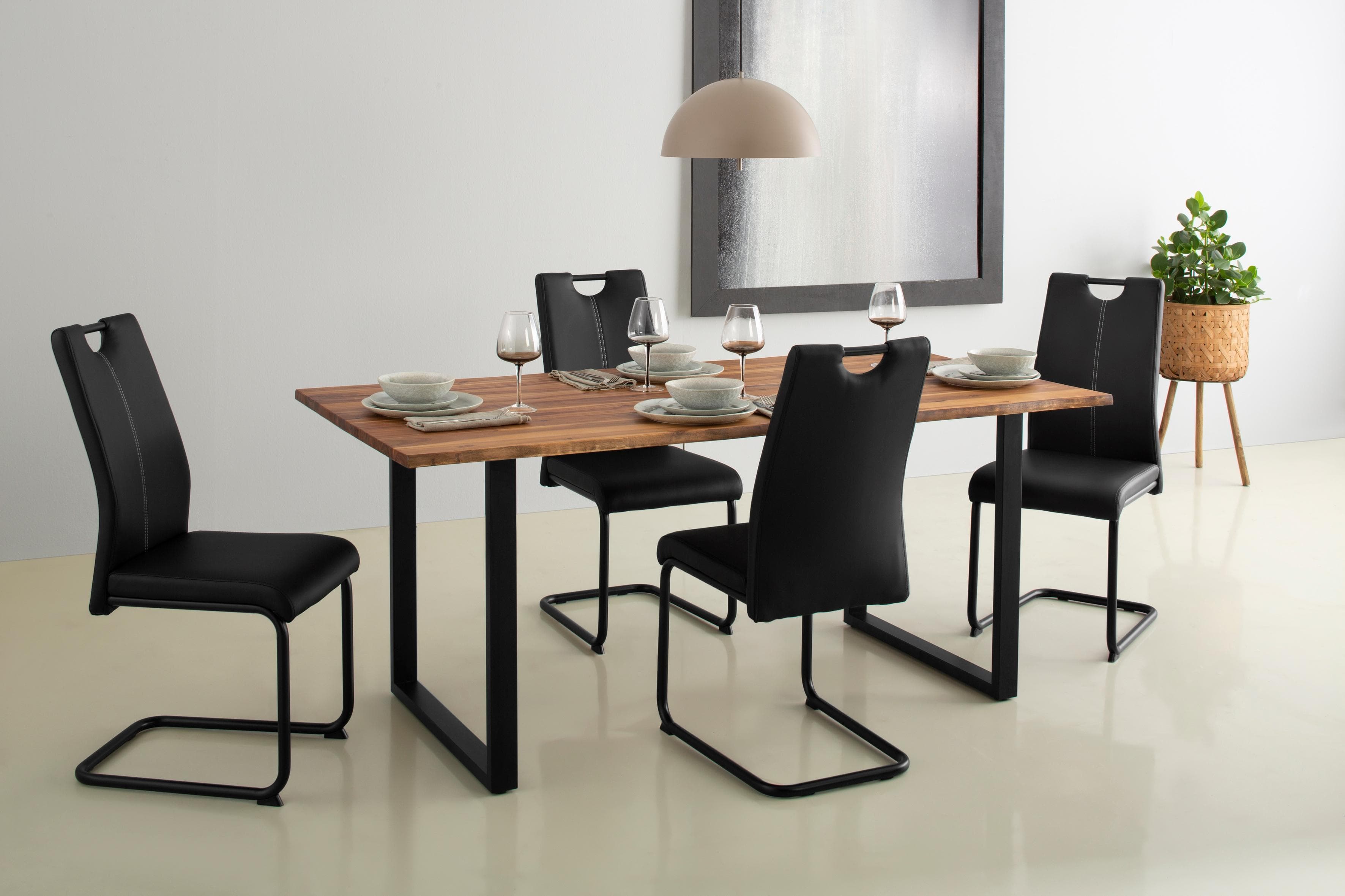 Schwarzer Freischwinger mit Tragegriff (Set 4 Stück)