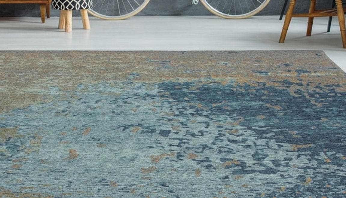 Vintage-Teppich in bunten und blauen Farbtönen