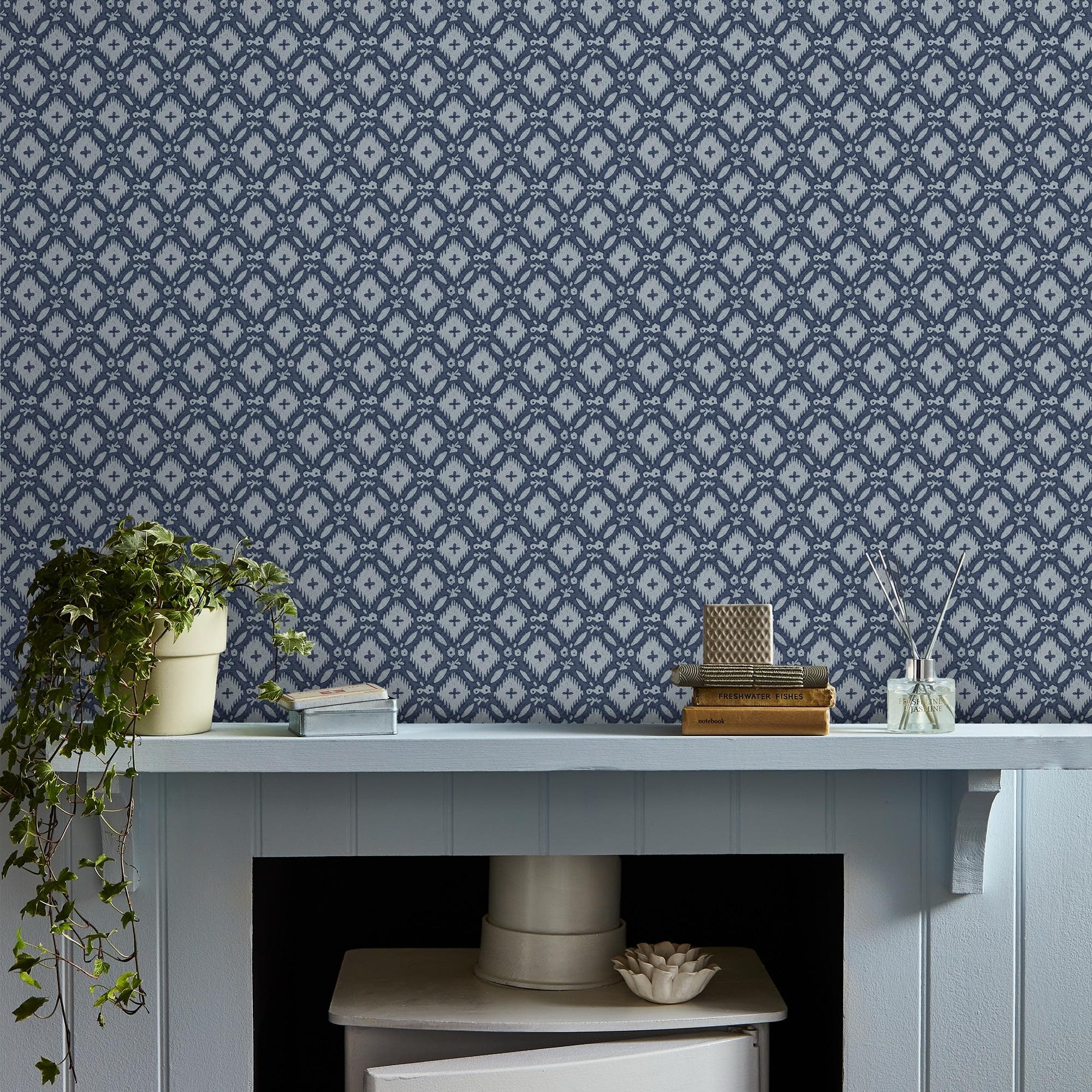 Laura Ashley Vliestapete Whitebrook Blau Geometrisches Muster