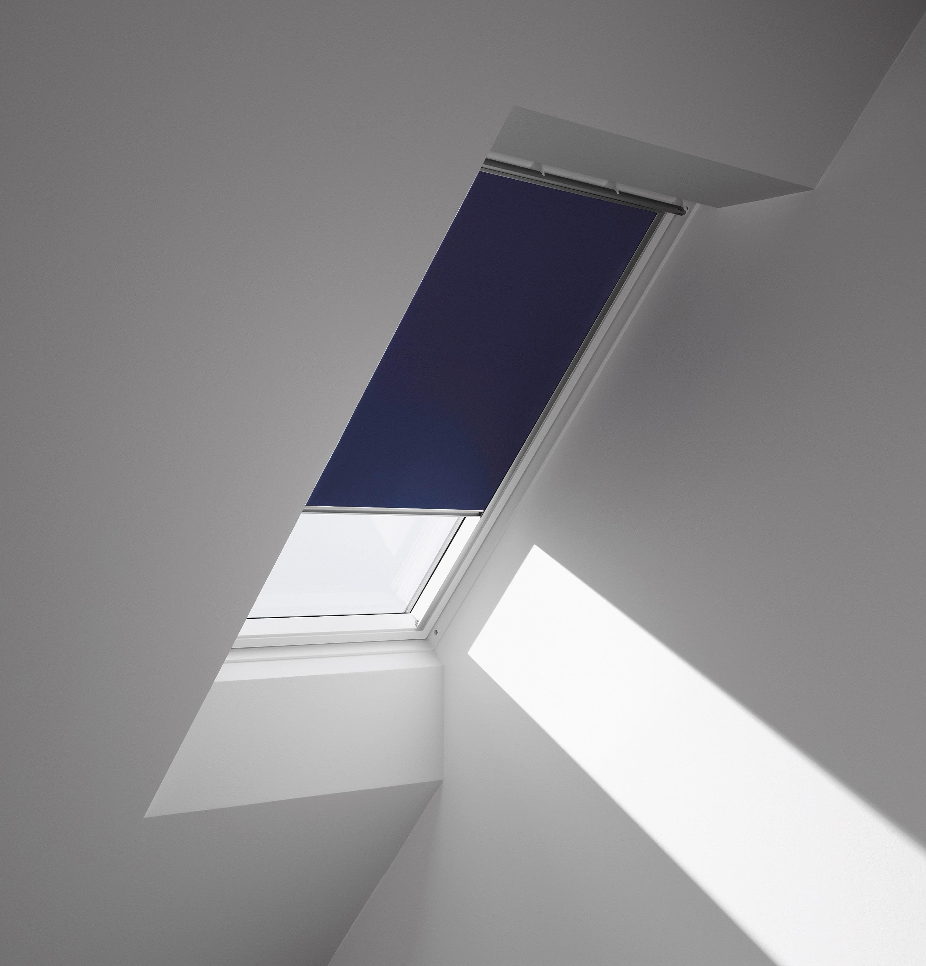 VELUX Verdunklungsrollo MK06 Dunkelblau Polyester Aluminium