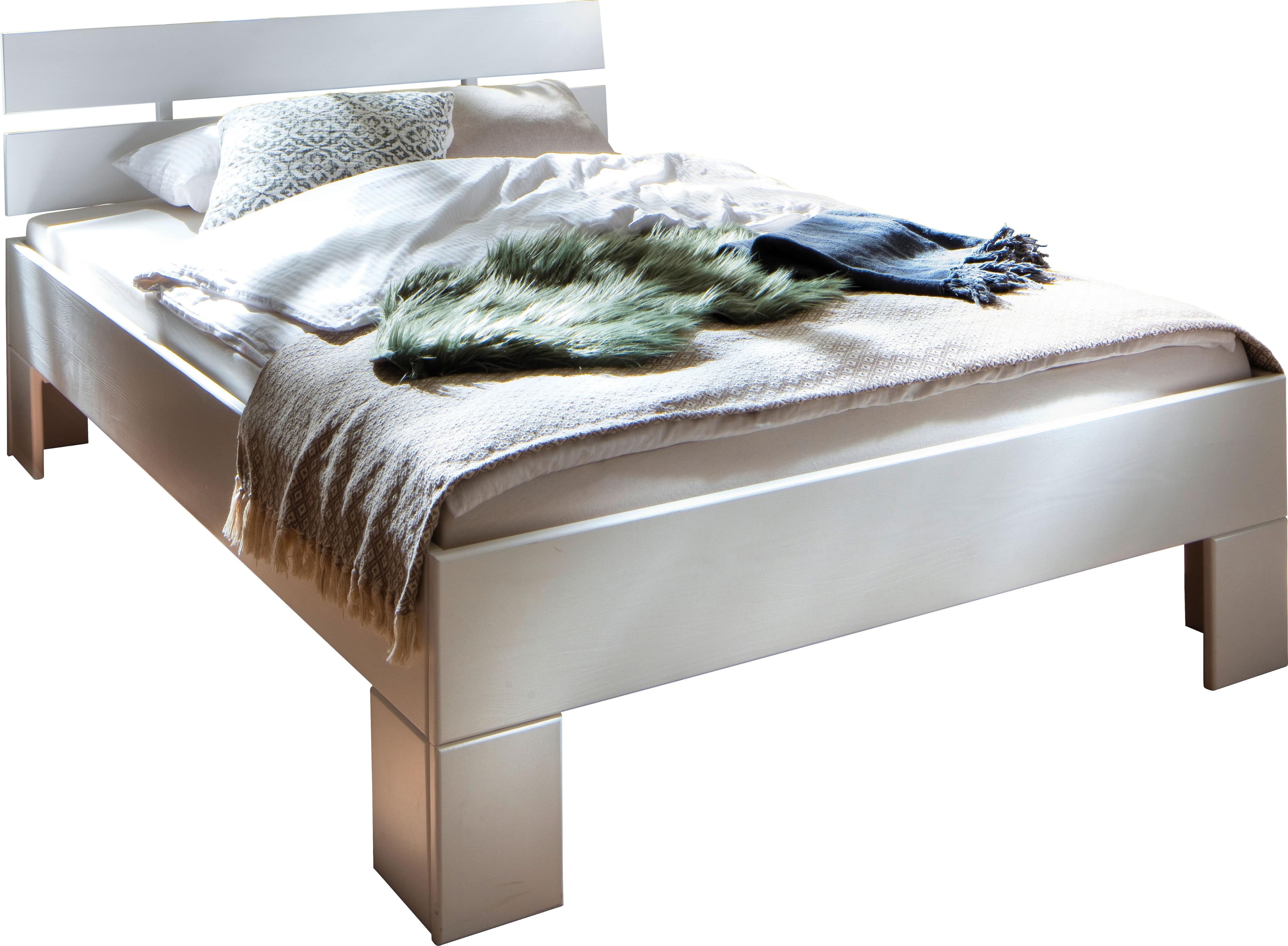 Massivholzbett aus FSC-zertifizierter Fichte