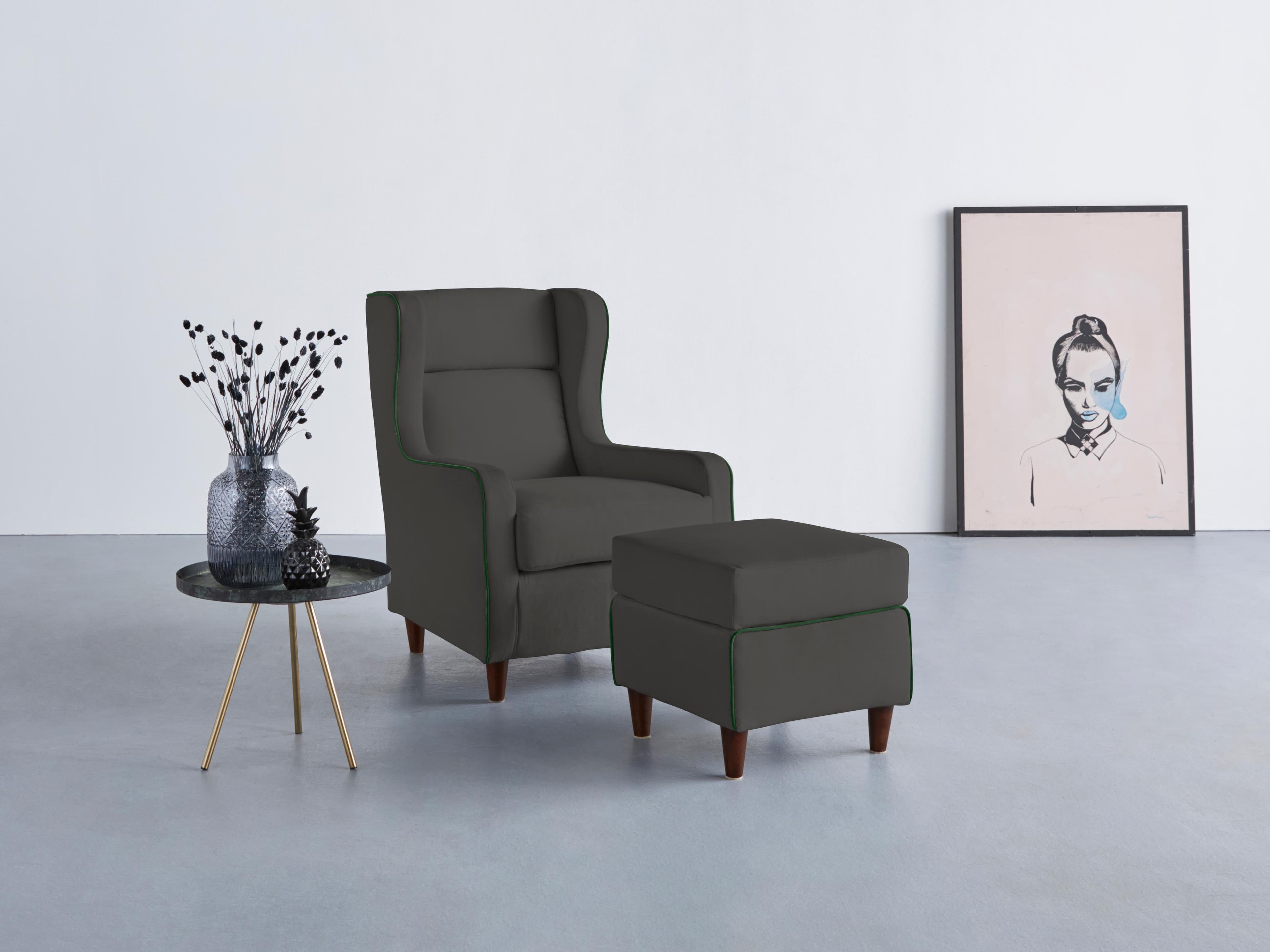 Farbiger Ohrensessel mit Kontrastkeder