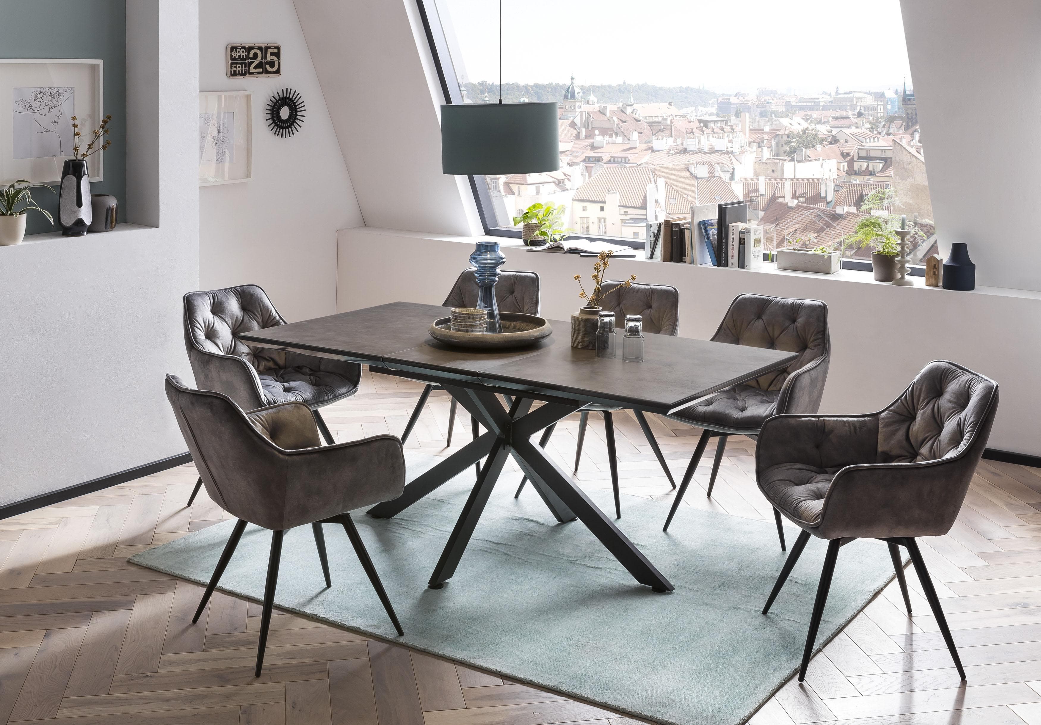 7-teilige Essgruppe mit drehbaren Stühlen und Synchronauszug