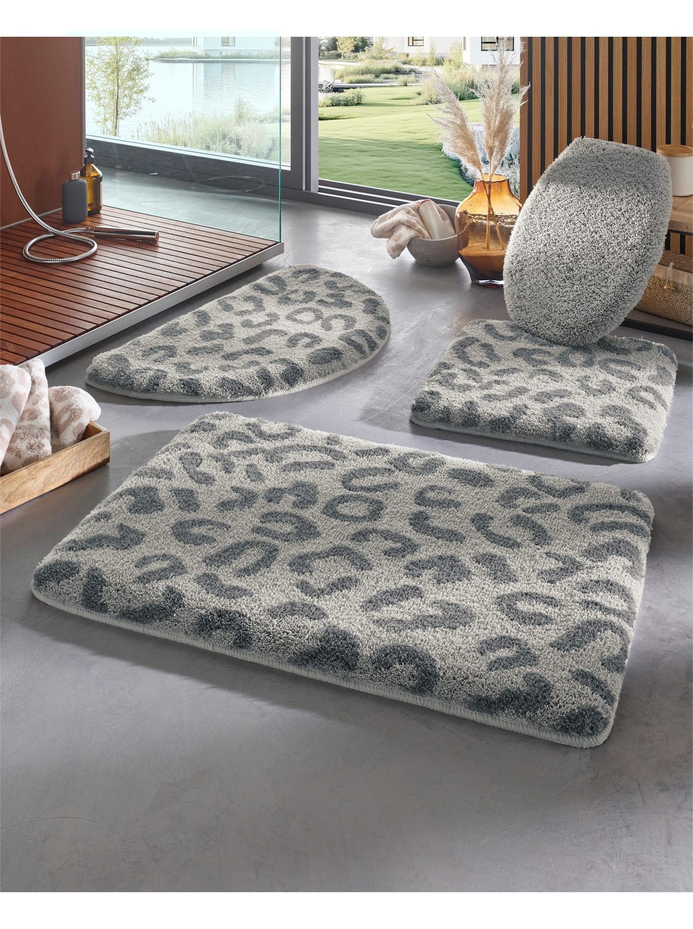 Badematte HAGEMANN Animal Print Steingrau
