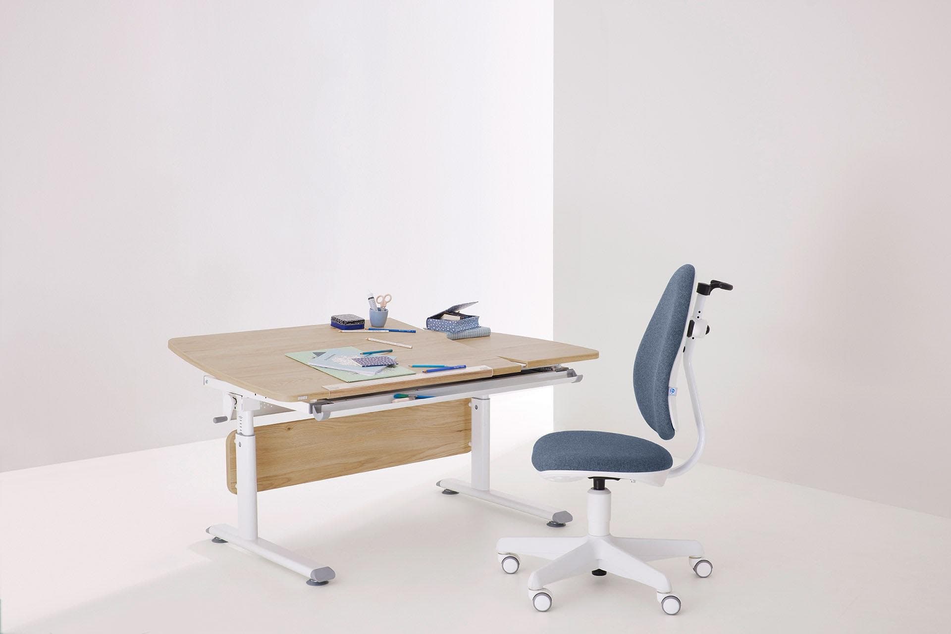 PAIDI Kinderschreibtisch DIEGO CURVED GT: Ergonomischer Schülertisch mit Neigbarer Tischplatte