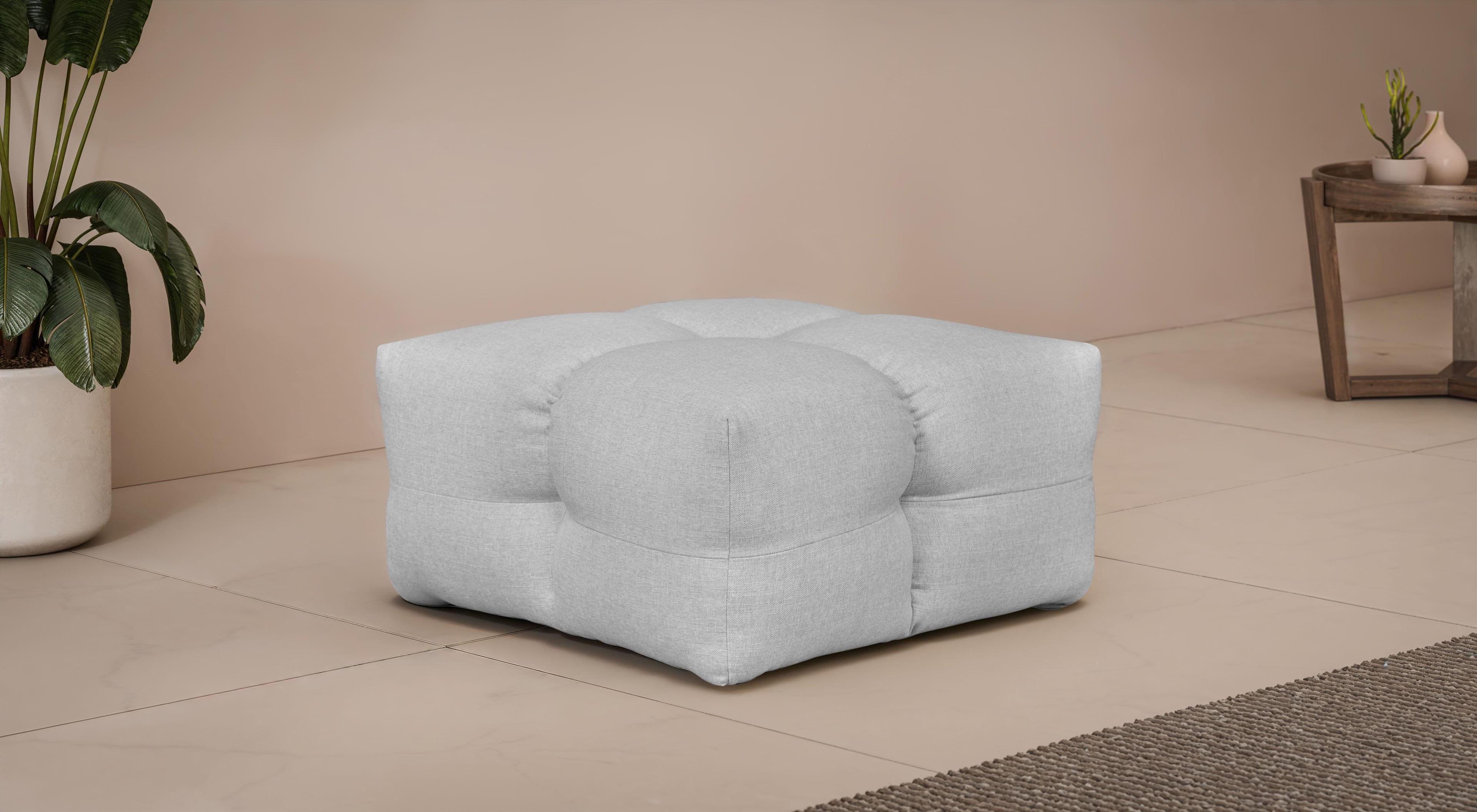 Stilvoller Polsterhocker für die Serie Talisha