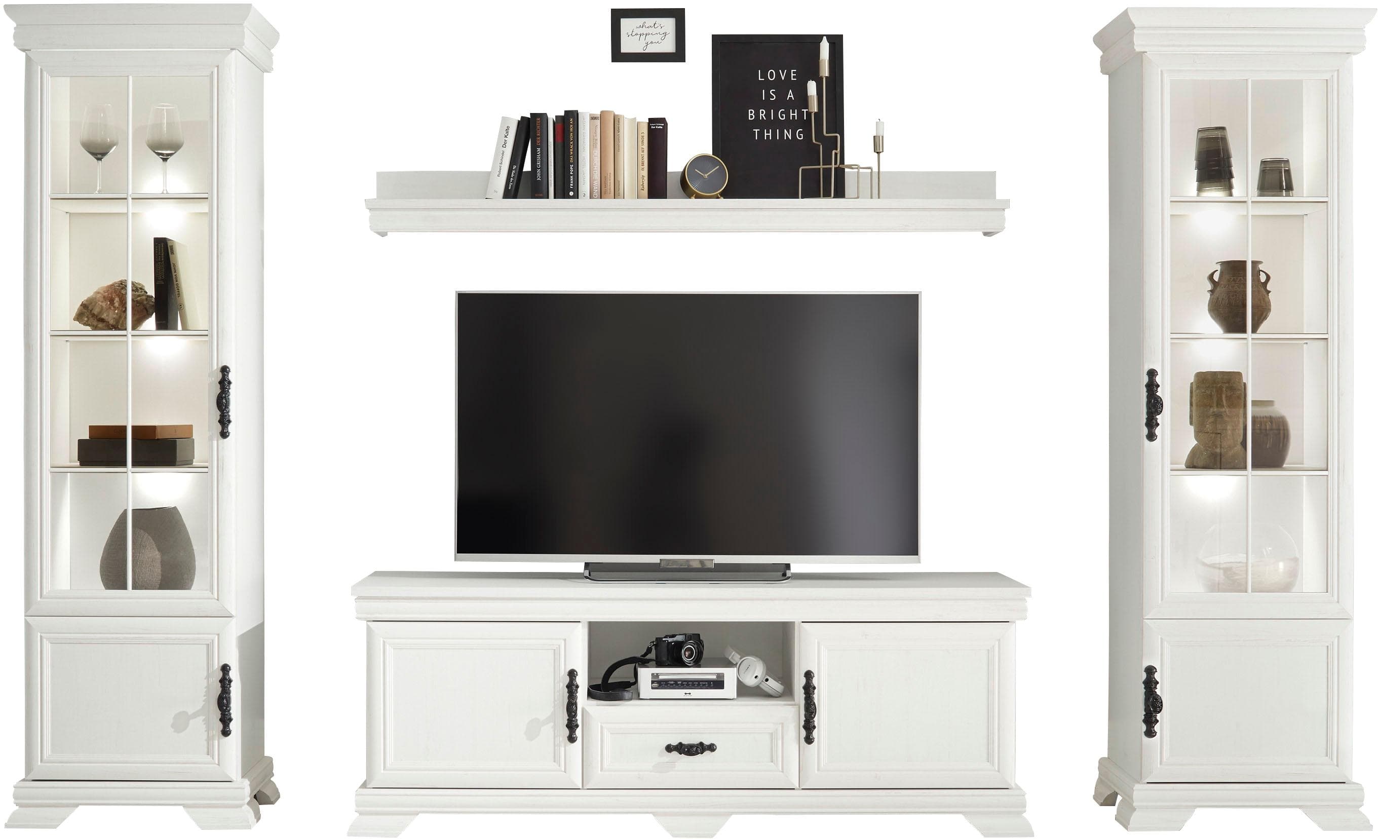 Landhaus-Wohnzimmerset mit Vitrinen, Lowboard und Wandboard