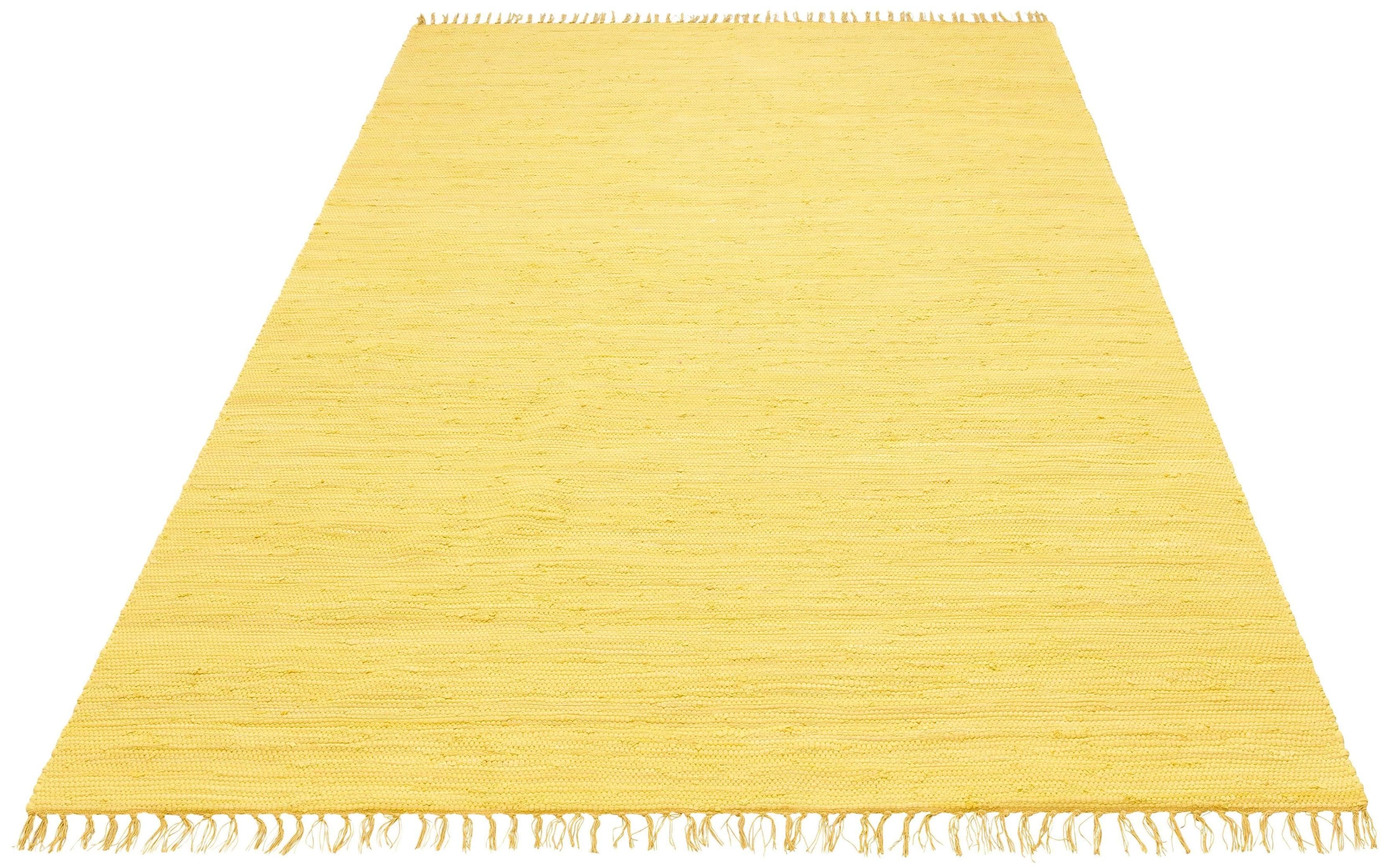 Gelber Baumwollteppich im Landhausstil