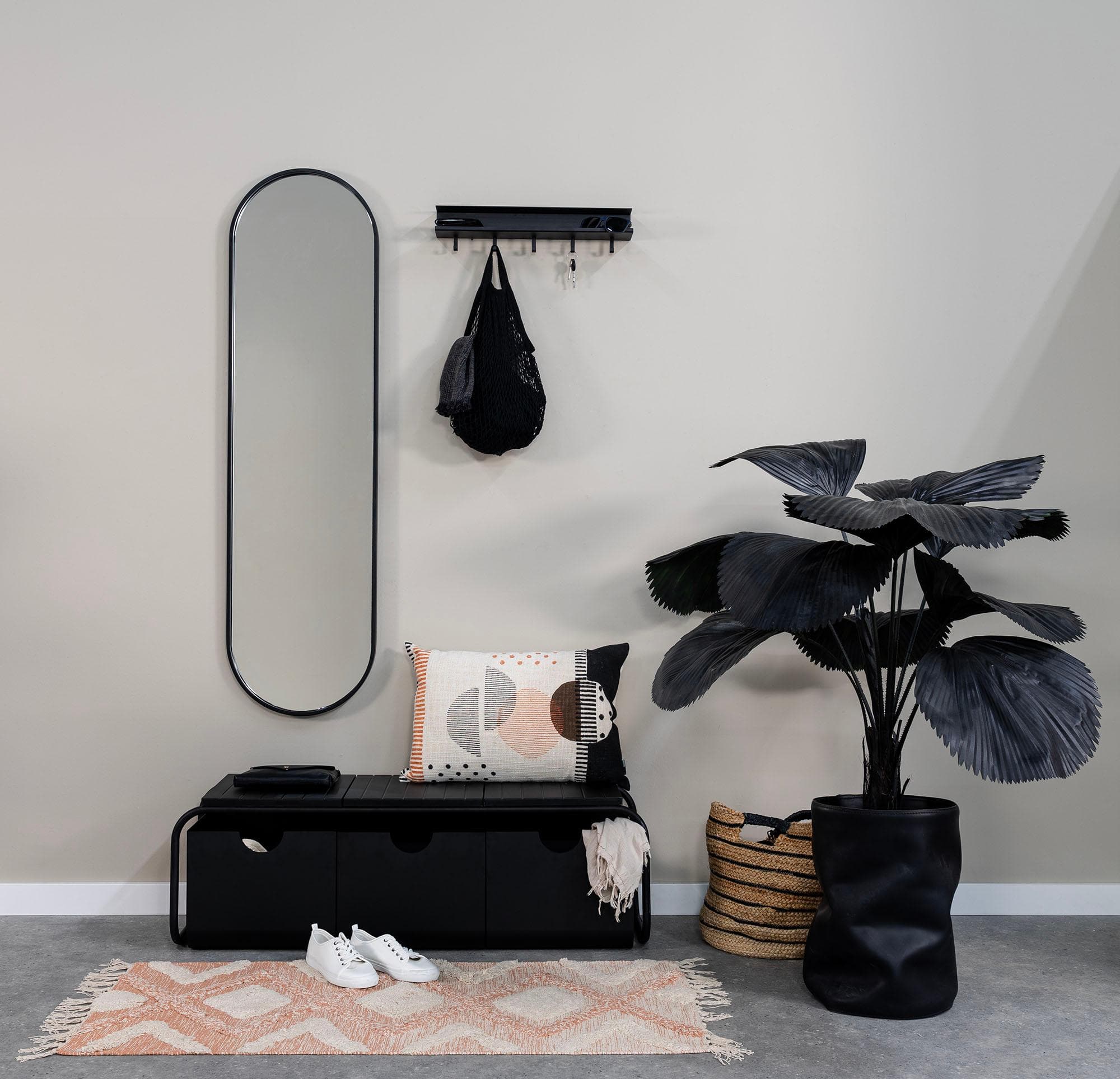 Garderobenhaken SPINDER DESIGN "EASY" Schwarz 2-in-1 Wandregal