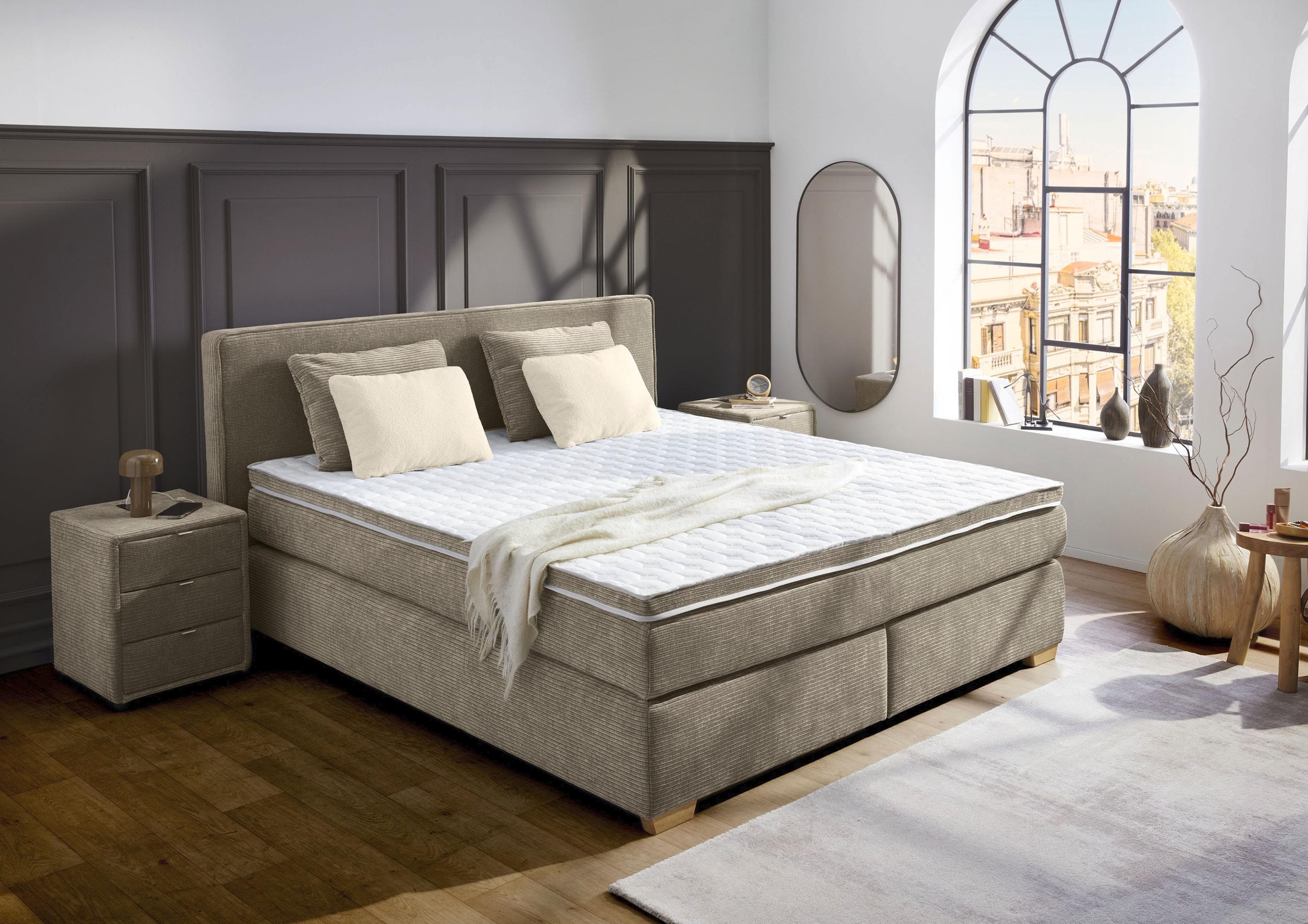 Boxspringbett Ronja von Jockenhöfer mit 7-Zonen-Tonnentaschen-Federkernmatratze und Kaltschaum-Topper