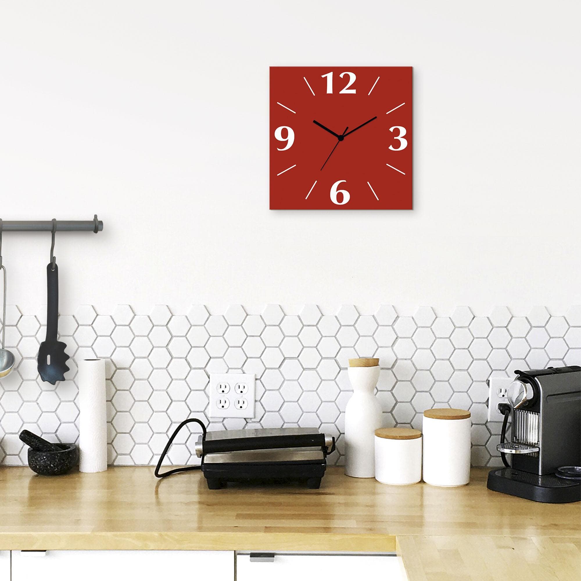 ARTLAND Wanduhr Uni Trendfarben Rot Aluminium Lautlos