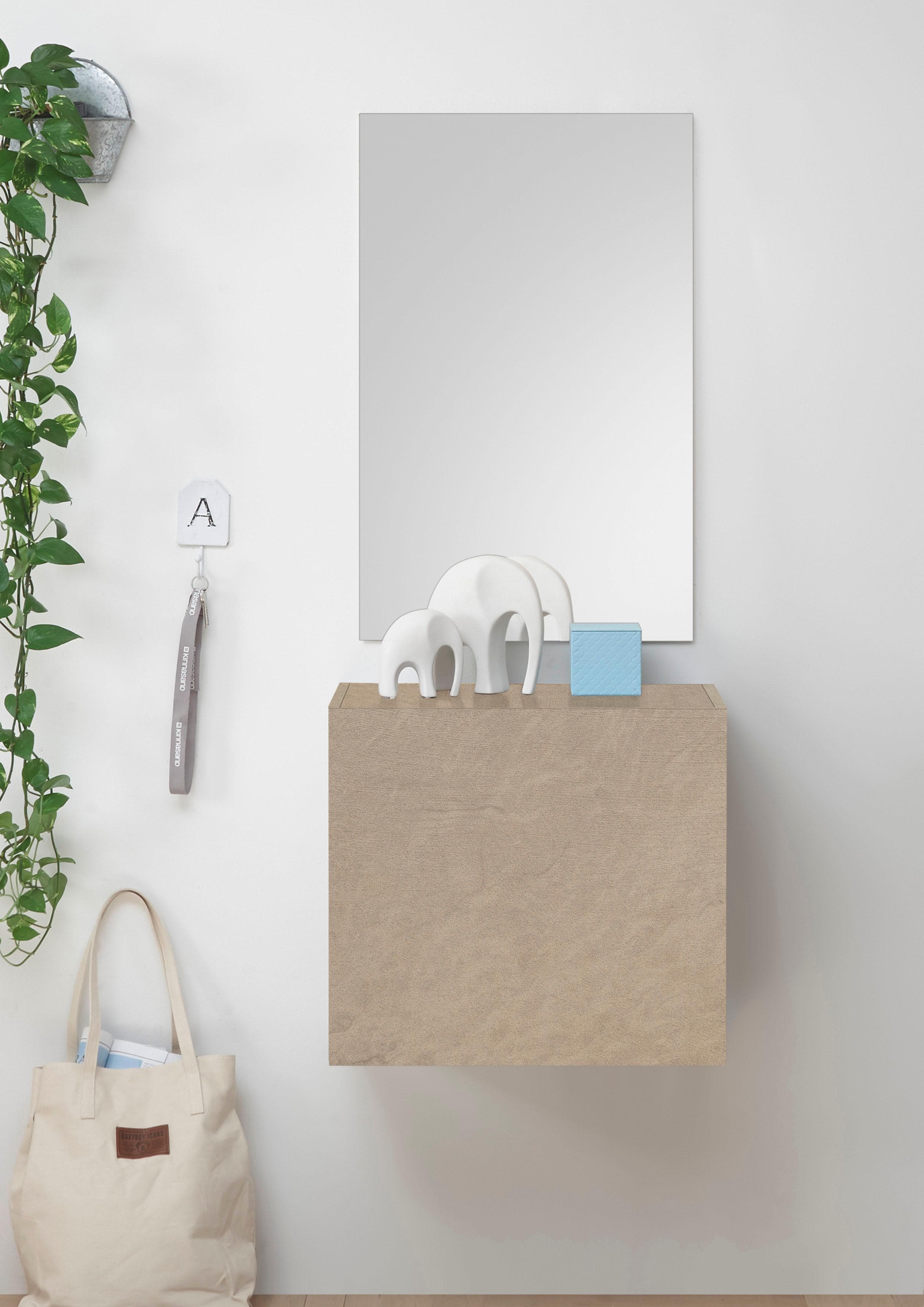 Kompakter Kleiderschrank - Praktische Aufbewahrungslösung