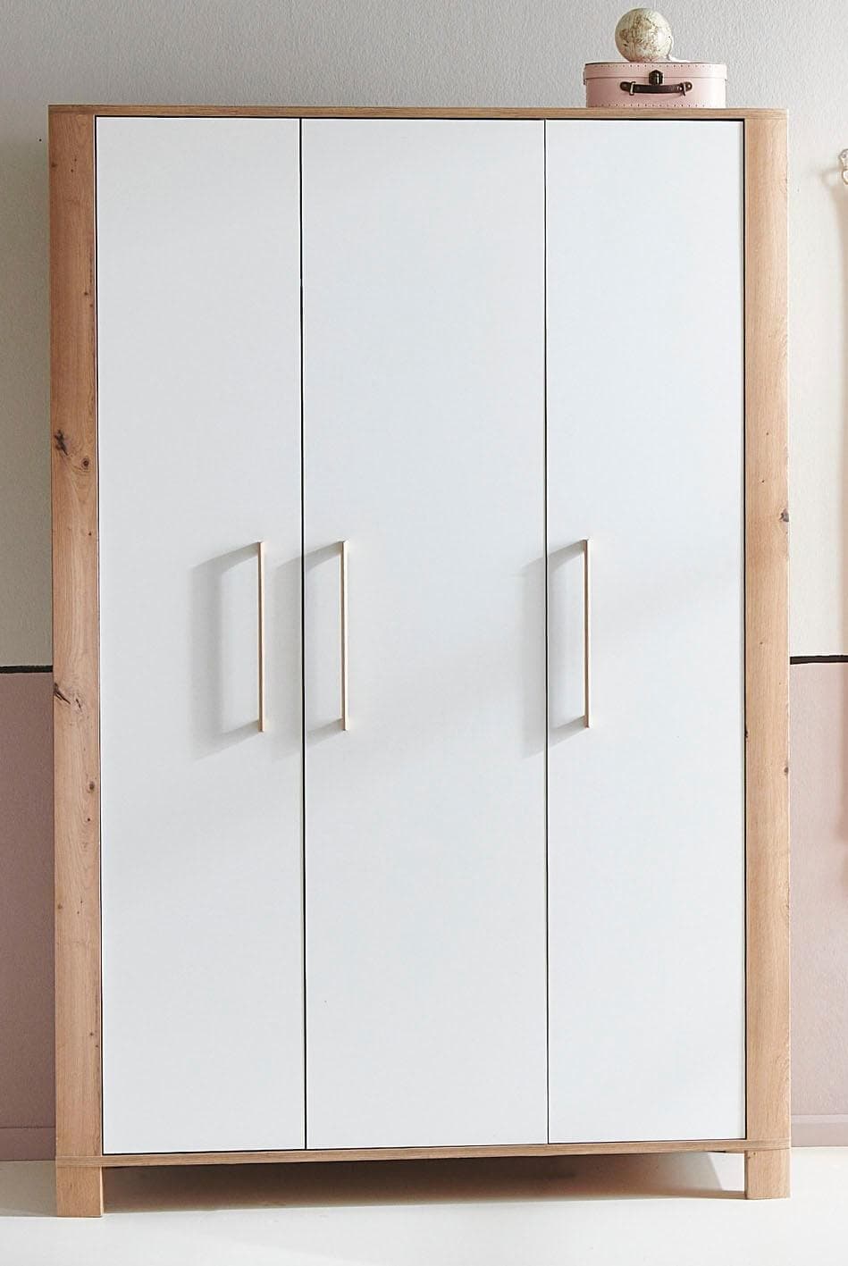 Arthur Berndt Kinderkleiderschrank Marlon: 3-Türig mit Dämpfung und Modernem Design