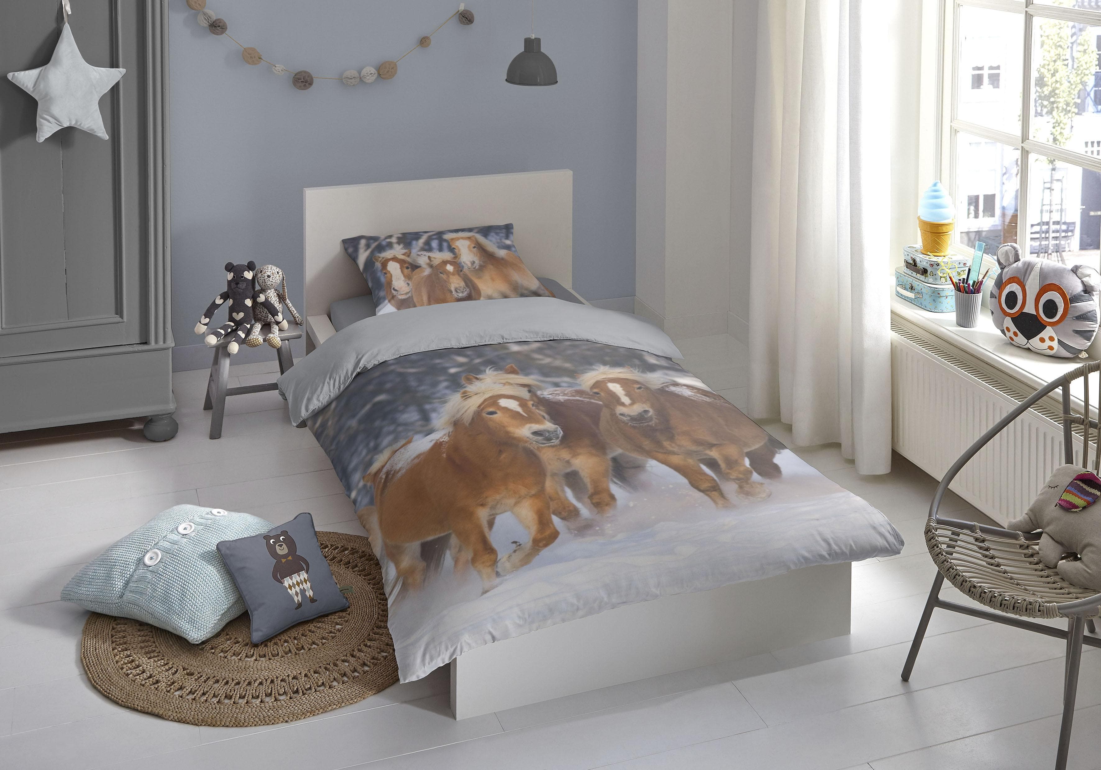 Good Morning Kinderbettwäsche Happy horses Grau Flanell Wendeoptik