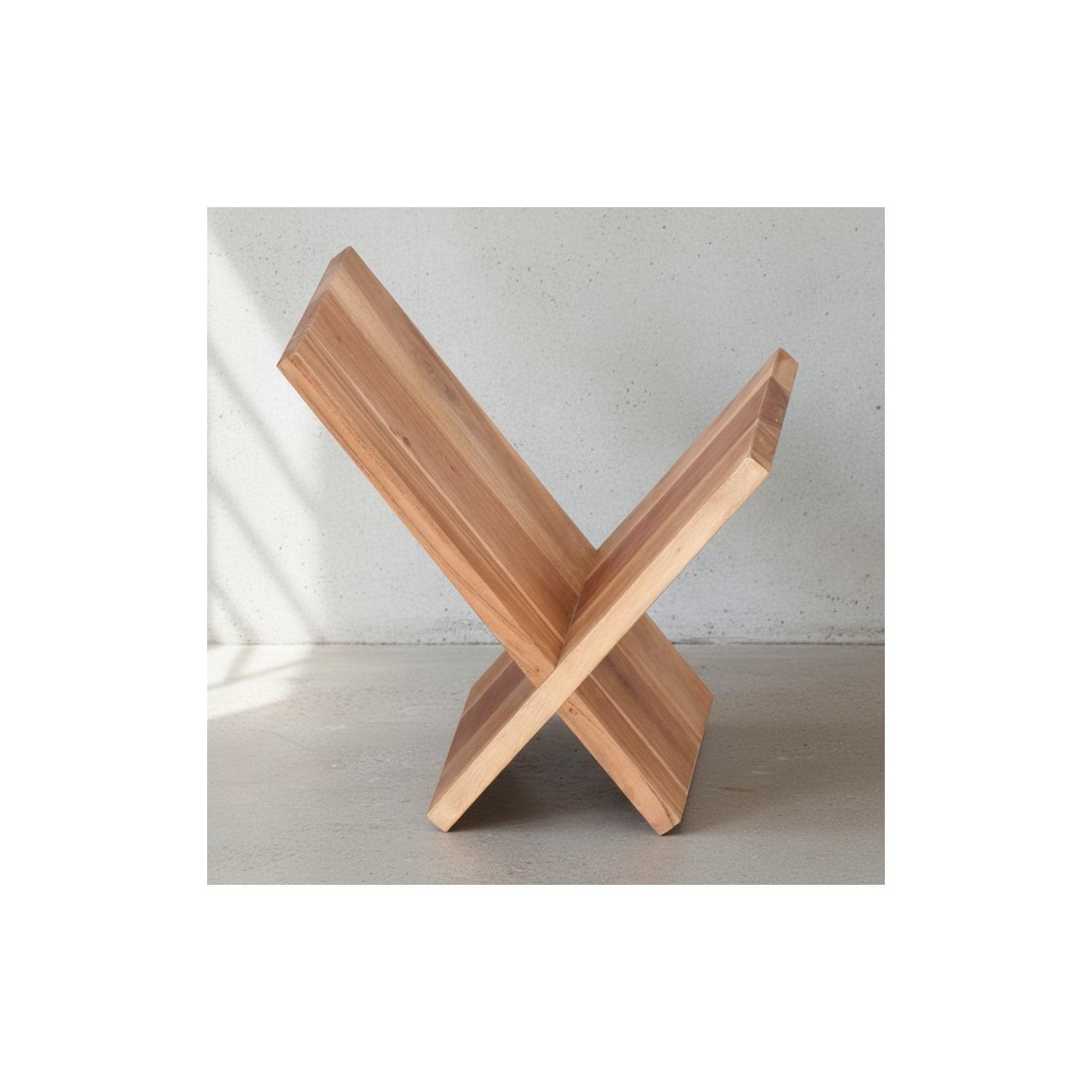 KADIMA DESIGN Zeitungsständer NAKO Massiv - Handgefertigtes Holz-Unikat