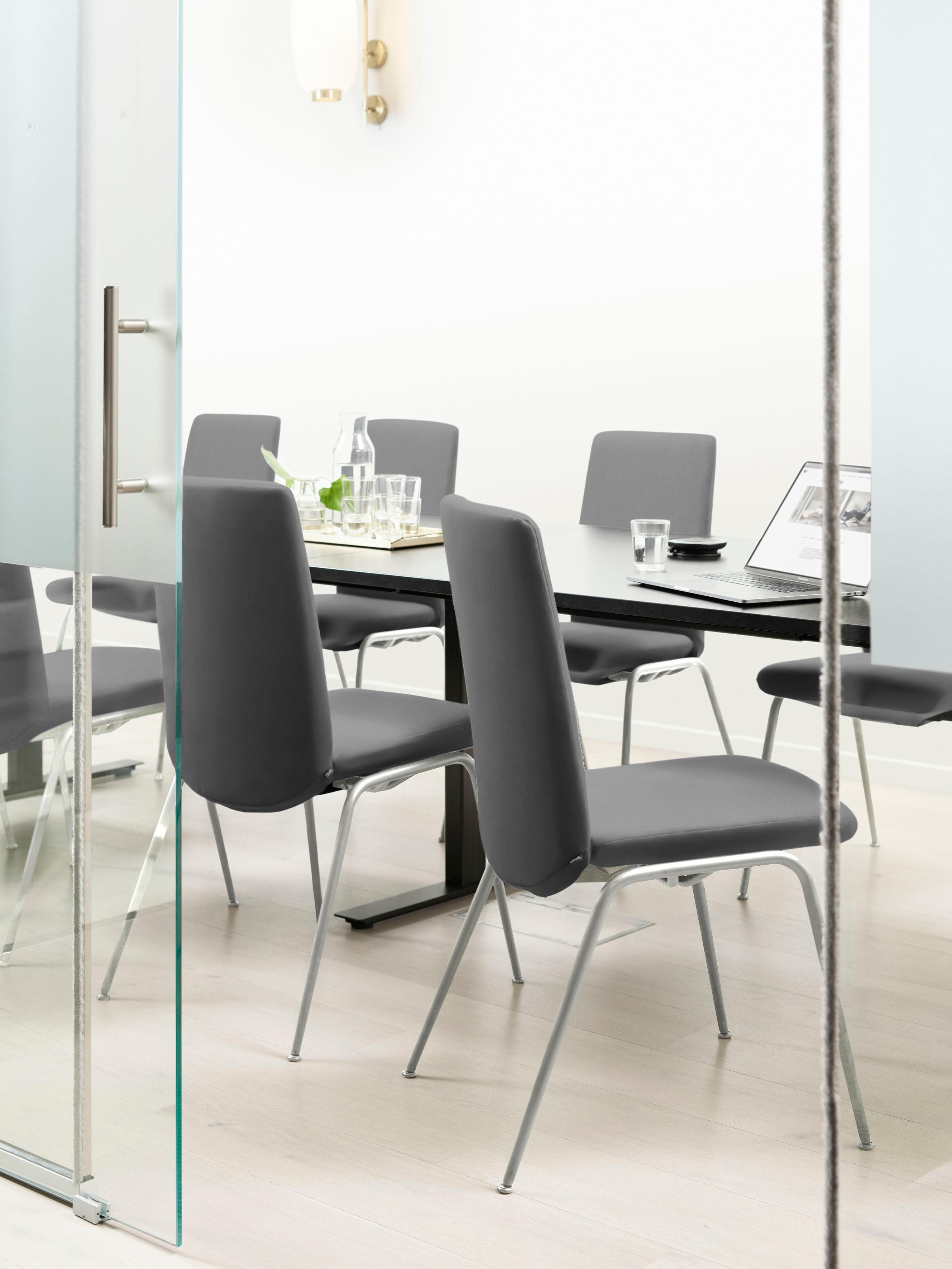 Polsterstuhl in grau und dunkelgrau