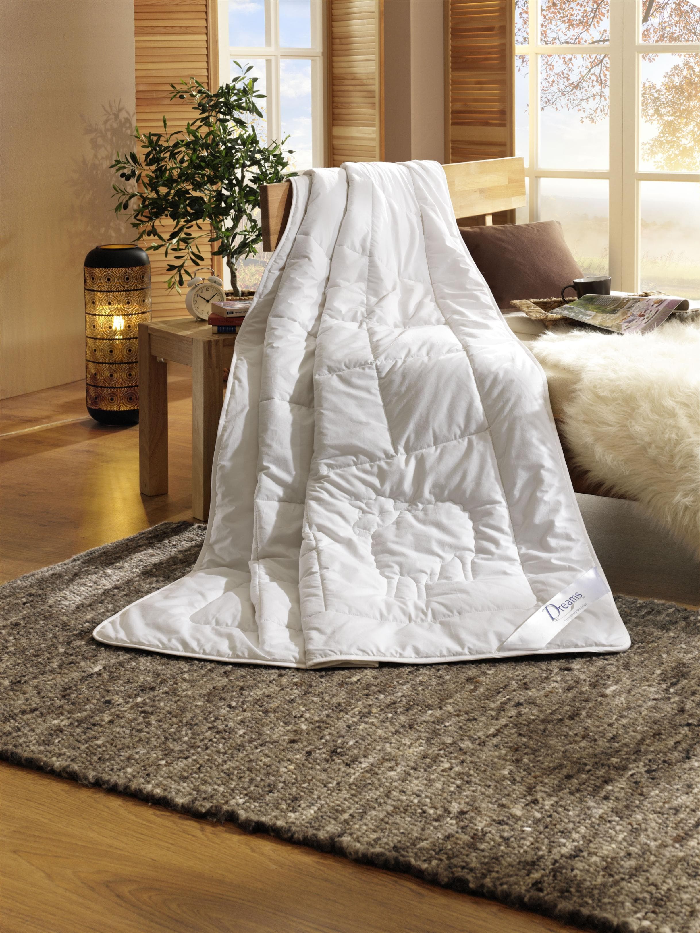 Kuschelweiche Naturhaar-Bettdecke aus Baumwolle und Wolle